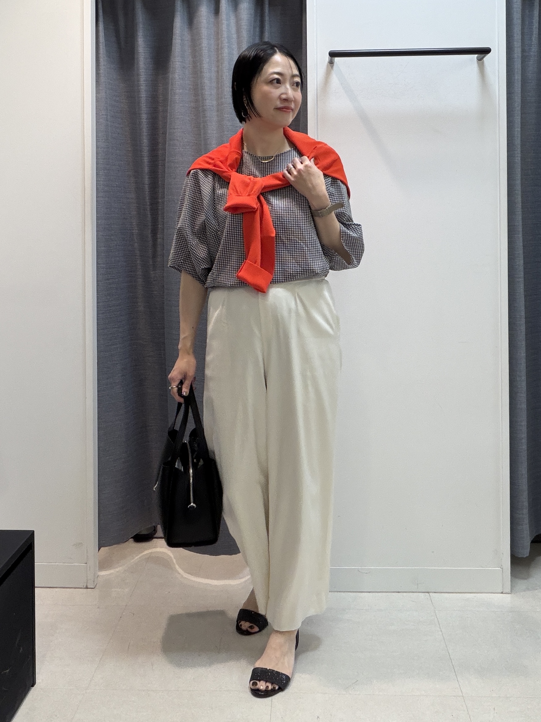 shihoさんの「INDIVI｜【体型カバー】サッカーチェックドルマントップス」を使ったコーディネート