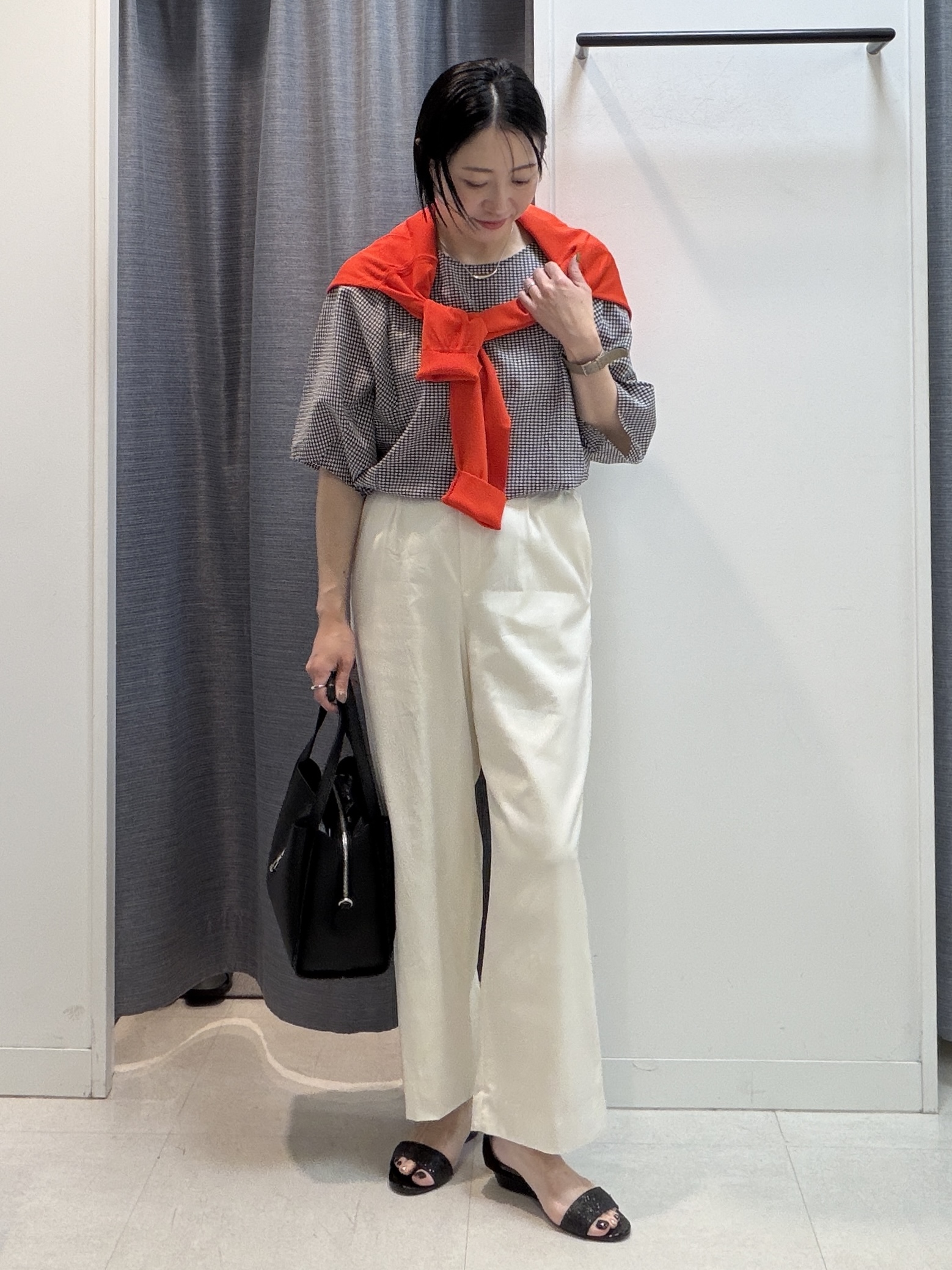 shihoさんの「INDIVI｜【体型カバー】サッカーチェックドルマントップス」を使ったコーディネート