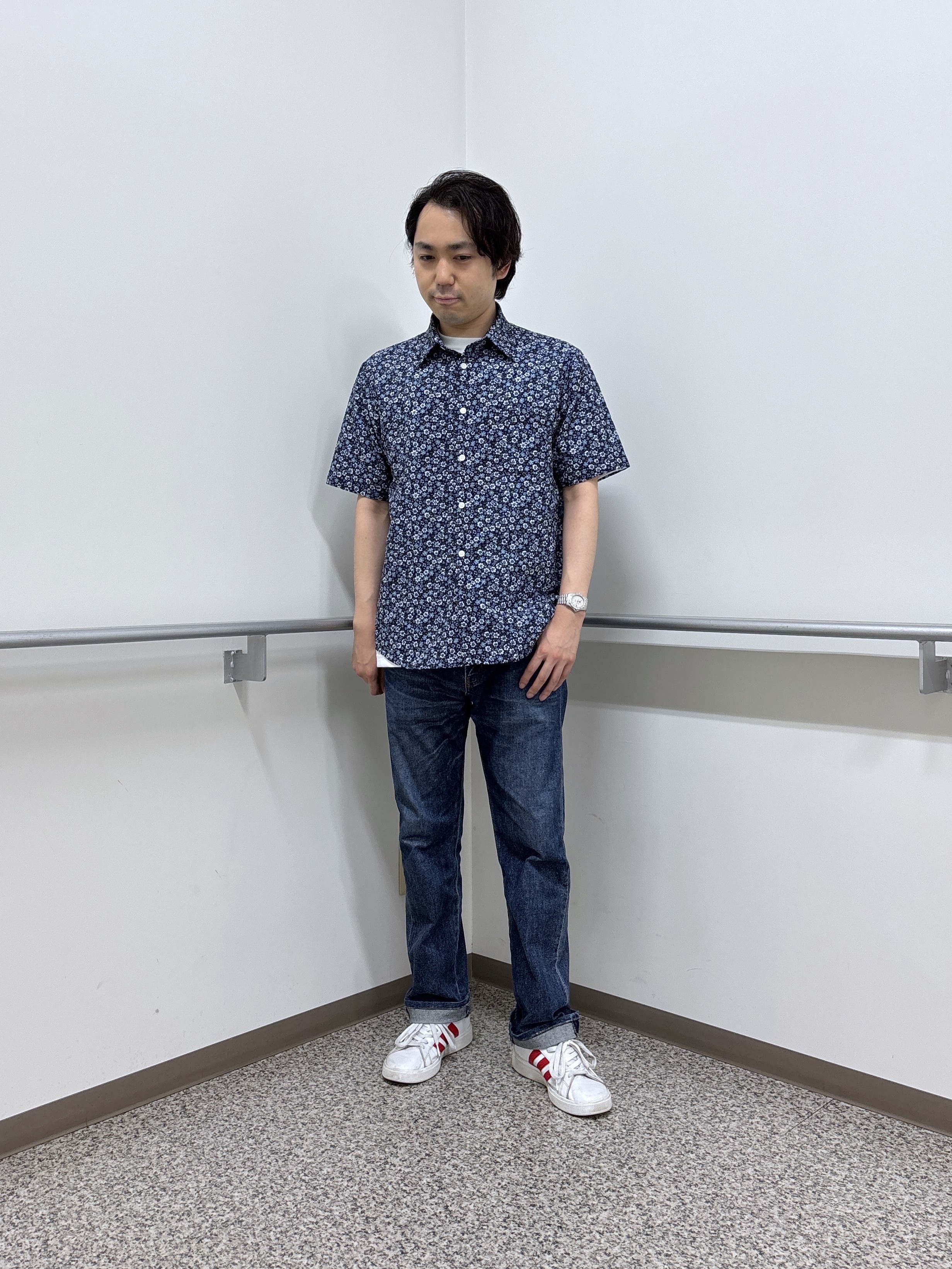 KEIさんの「TAKEO KIKUCHI｜リップル小花シャツ」を使ったコーディネート