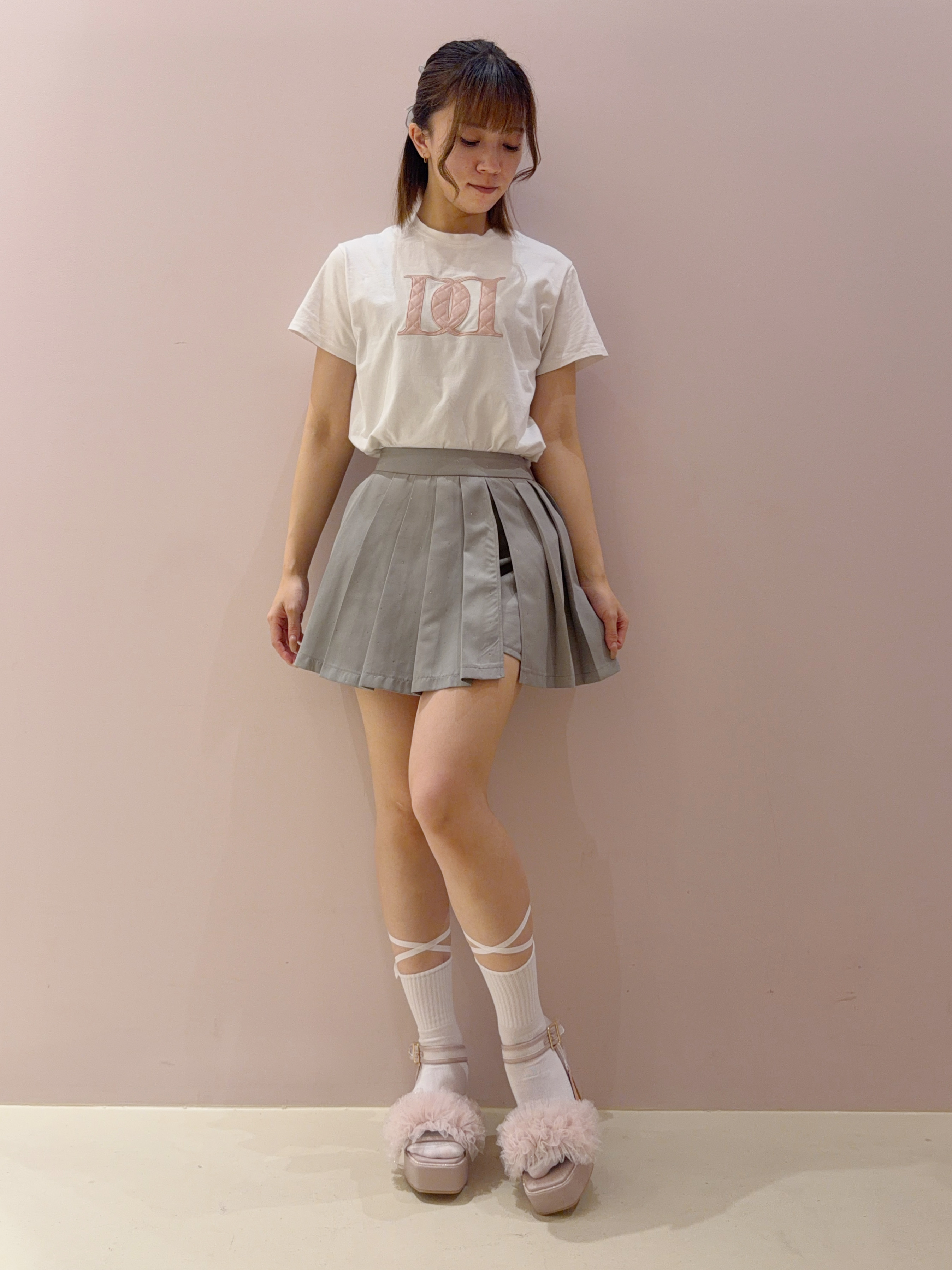マナミさんの「ESPERANZA｜【ナチュ盛り／サンダル】2WAYフリルナチュ盛りサンダル」を使ったコーディネート