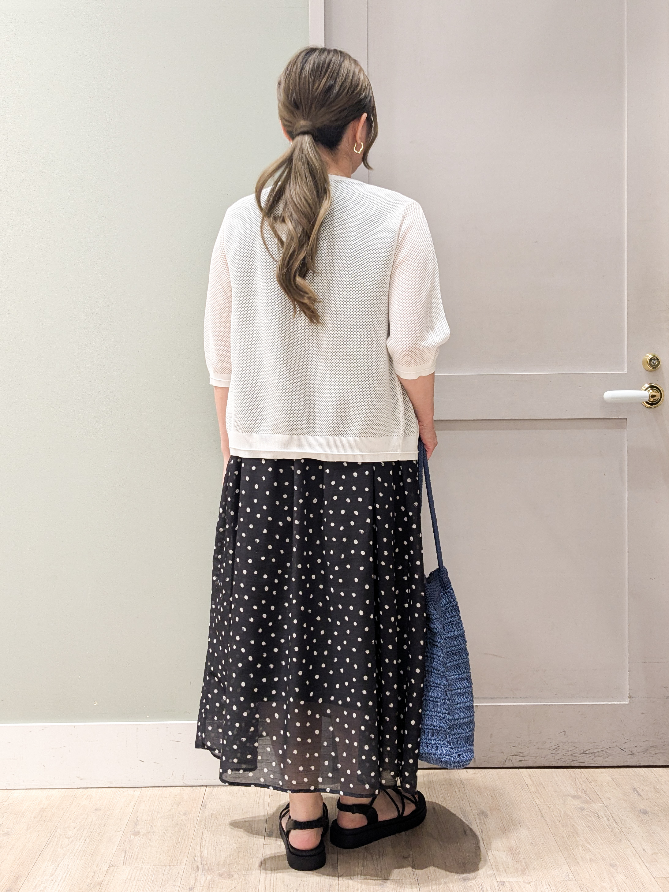 kuwawaさんの「grove｜【洗える】透けない、大人のメッシュカーディガン」を使ったコーディネート
