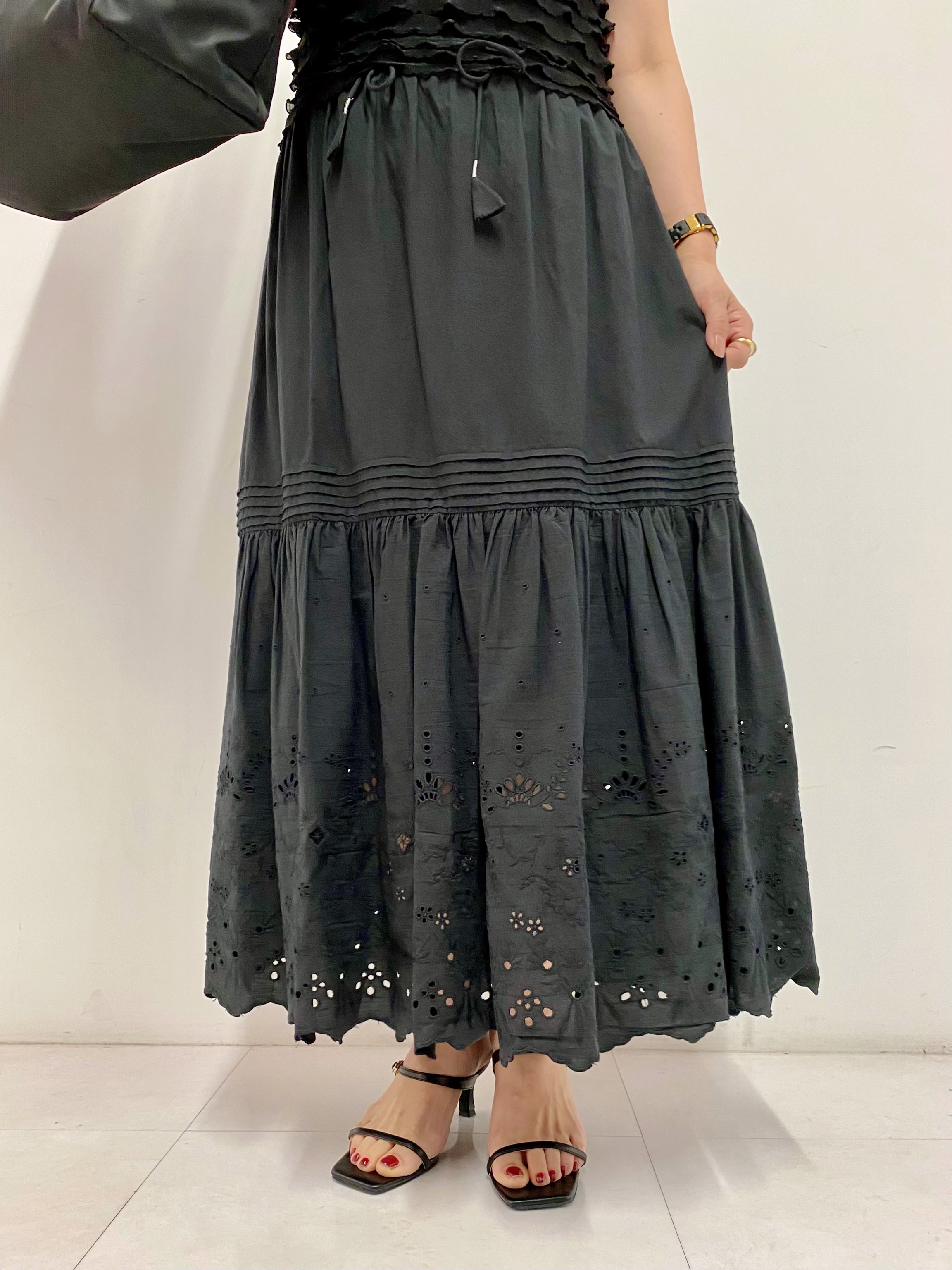 Sawaguchiさんの「DRESSTERIOR｜【再入荷】コットンボイルティアードスカート」を使ったコーディネート