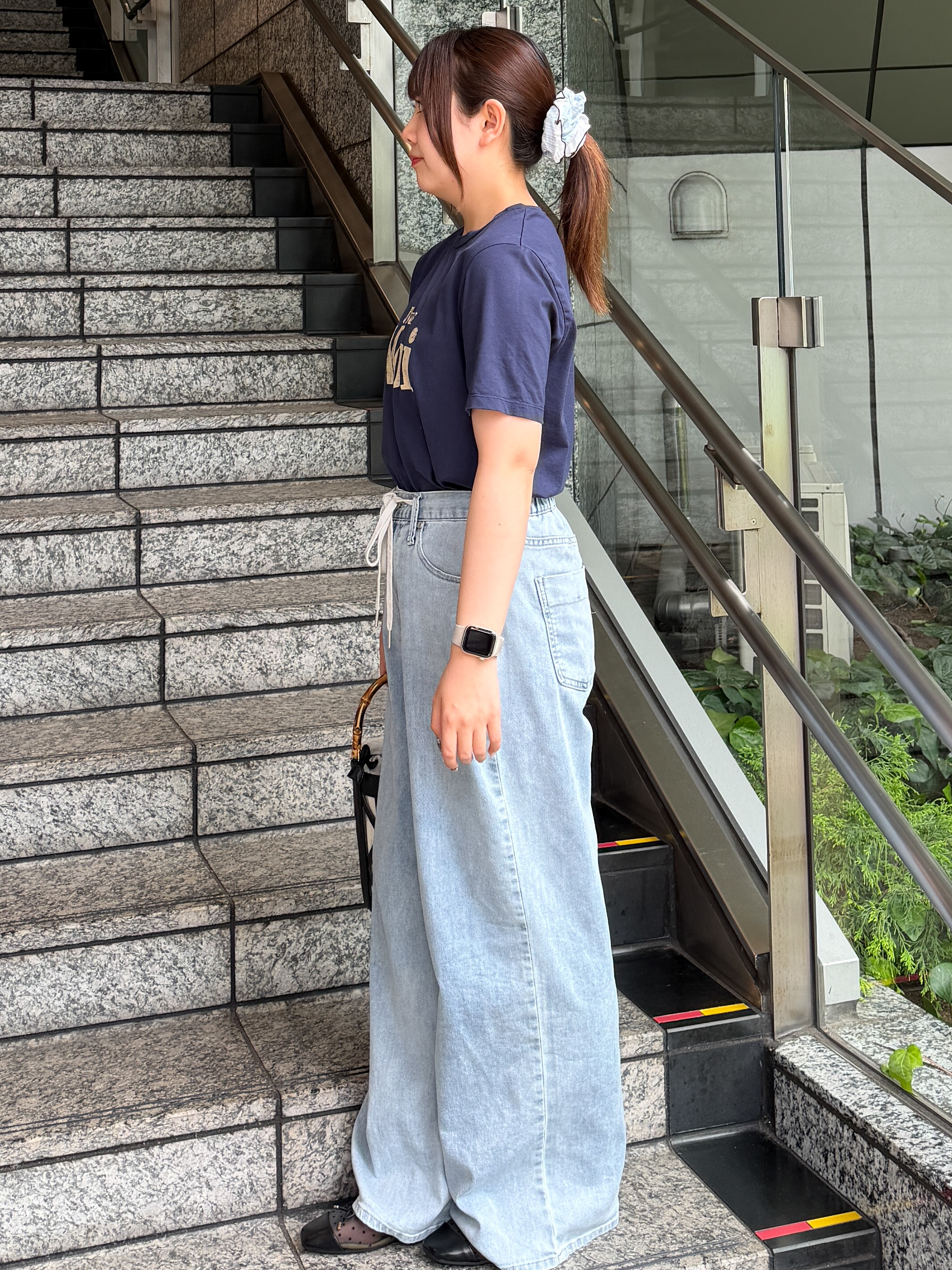 HANNAさんの「OPAQUE.CLIP｜アソートロゴTシャツ【洗濯機OK】」を使ったコーディネート
