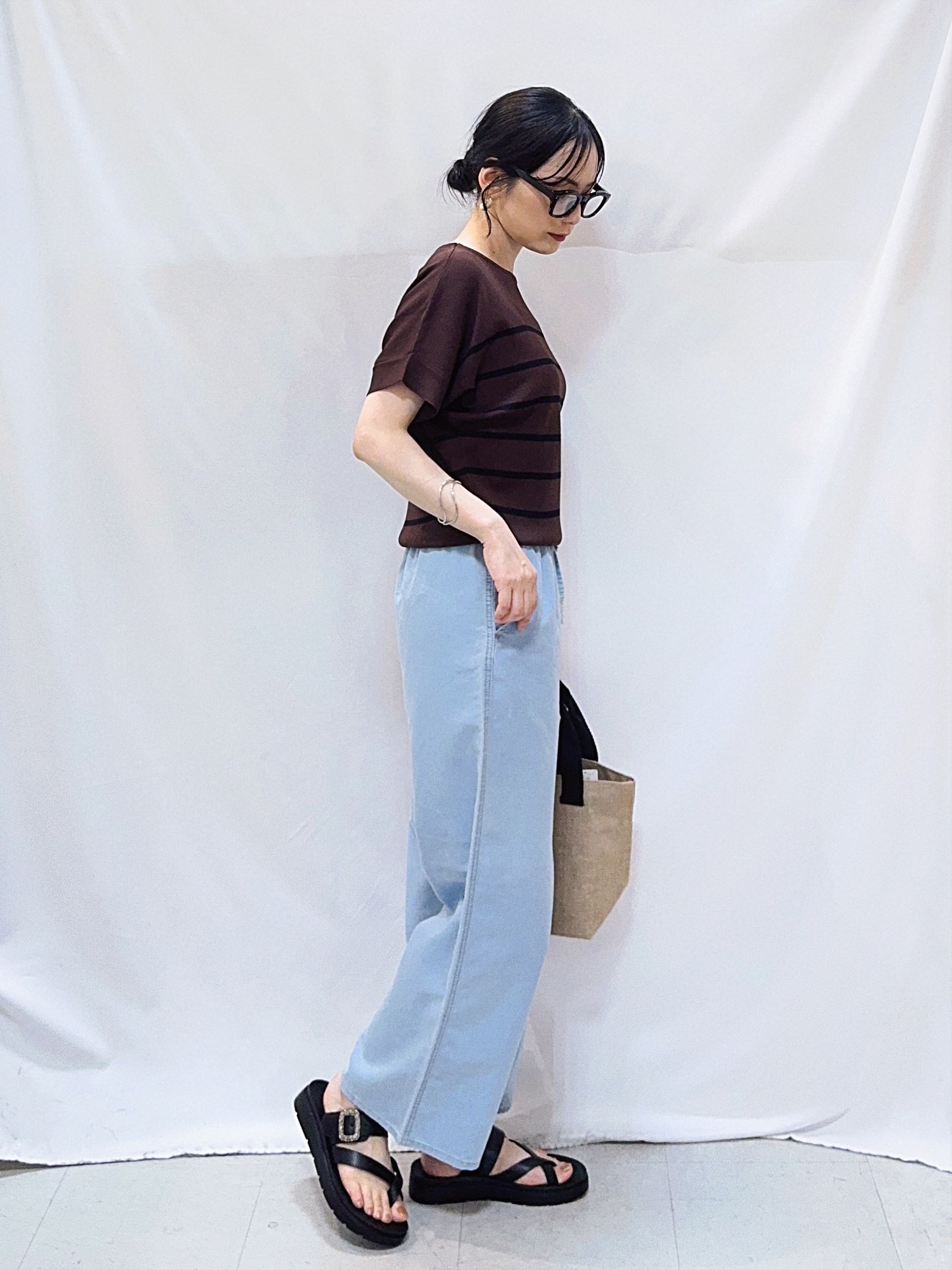 𝐇𝐢𝐫𝐨𝐦𝐢さんの「SHOO･LA･RUE｜【毎日洗える/UV】二の腕隠れる さらっとドルマン半袖ニット」を使ったコーディネート