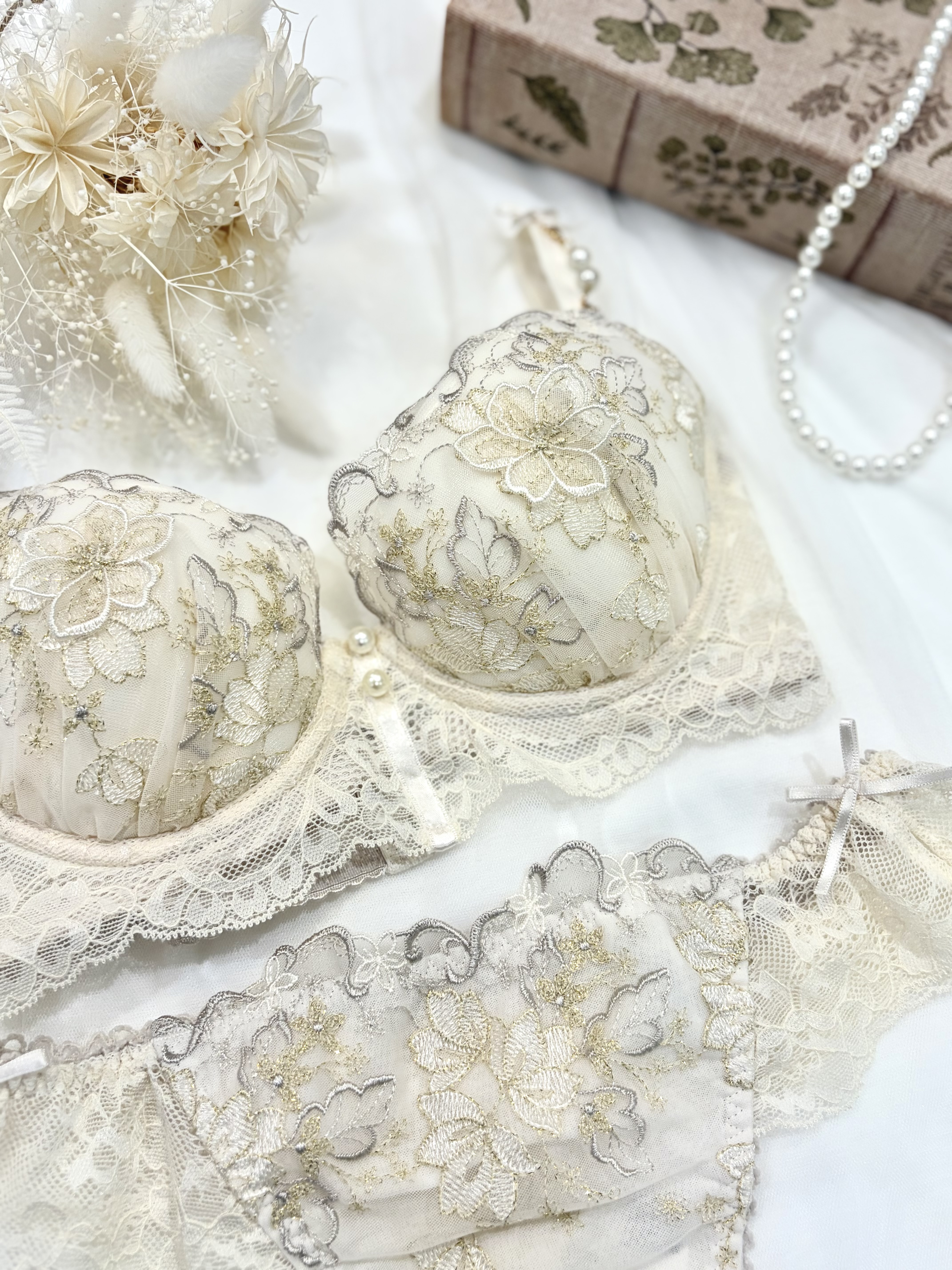 Rieさんの「Risa Magli｜ディアンタ ブラジャー (B-C) ＜Sweet Rich（スウィートリッチ）＞」を使ったコーディネート