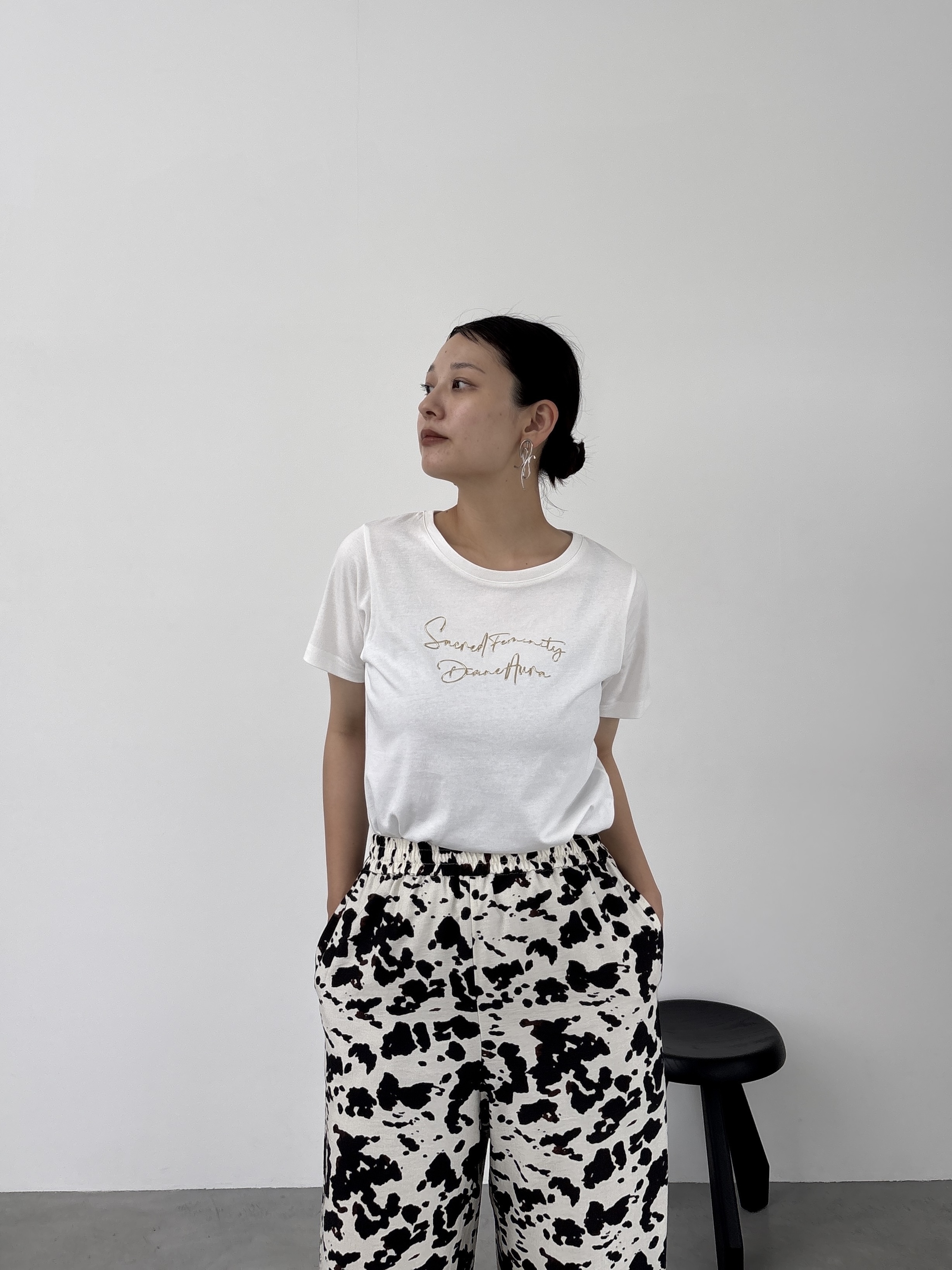 ayanoさんの「INDIVI｜3DプリントロゴTシャツ【再入荷】」を使ったコーディネート