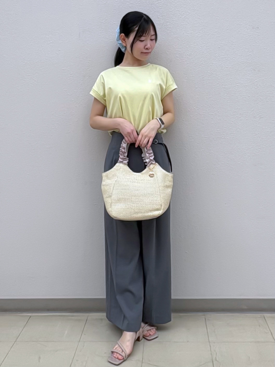 Izuさんの「index｜【接触冷感／UV】ワンポイント刺繍Tシャツ《7col／XS~3L／洗濯機OK》」を使ったコーディネート