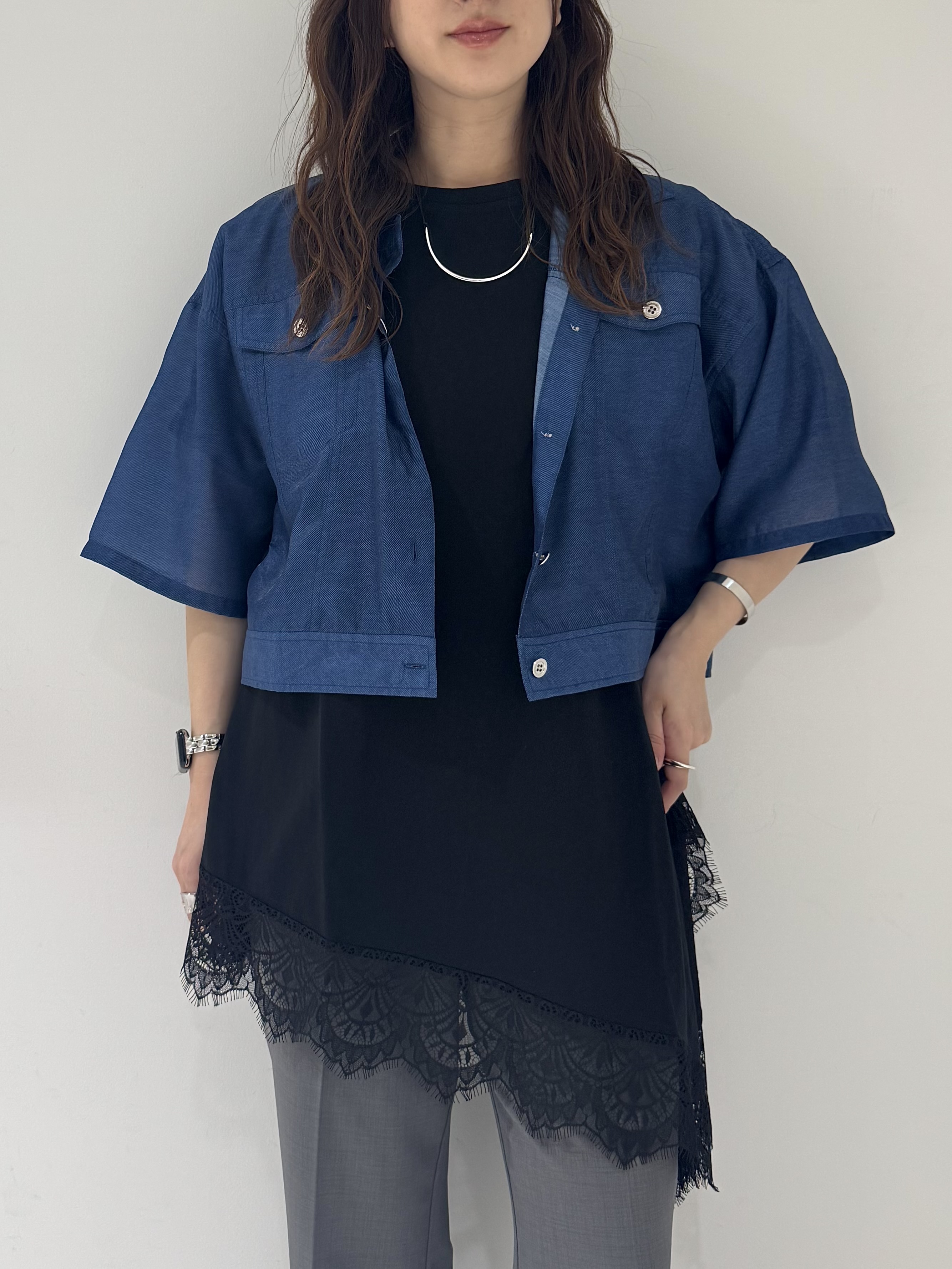 そんさんの「INDIVI｜デニムプリントシアーシャツ【接触冷感】」を使ったコーディネート