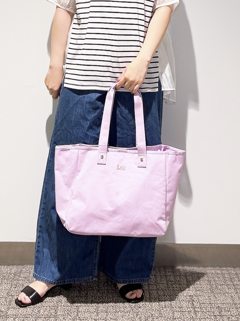 みーさんの「grove｜【UVカット】体型カバー叶う、バックプリーツTシャツ」を使ったコーディネート