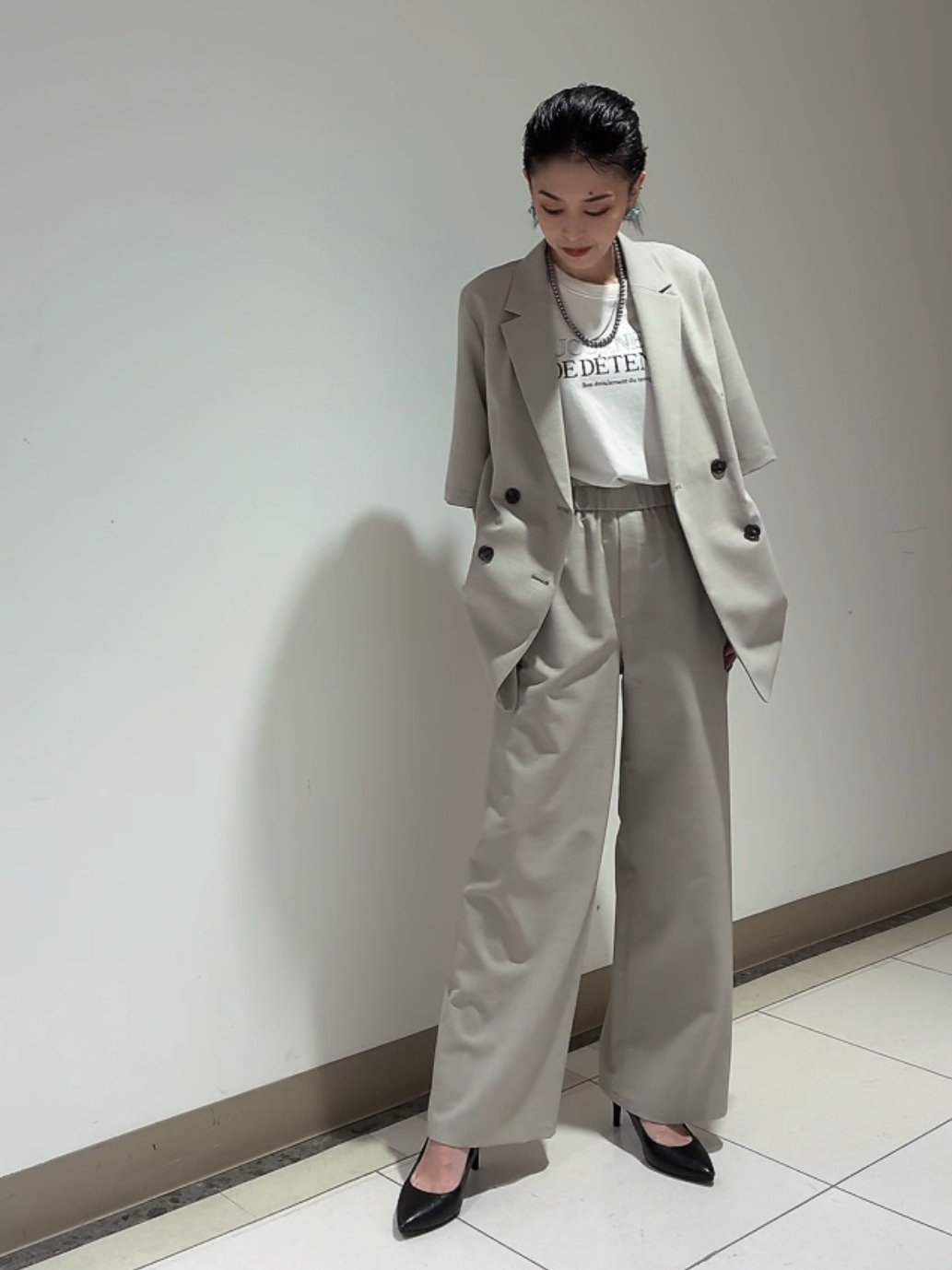 環さんの「UNTITLED｜【シワになりにくい/セットアップ可/接触冷感】ハーフスリーブジャケット」を使ったコーディネート