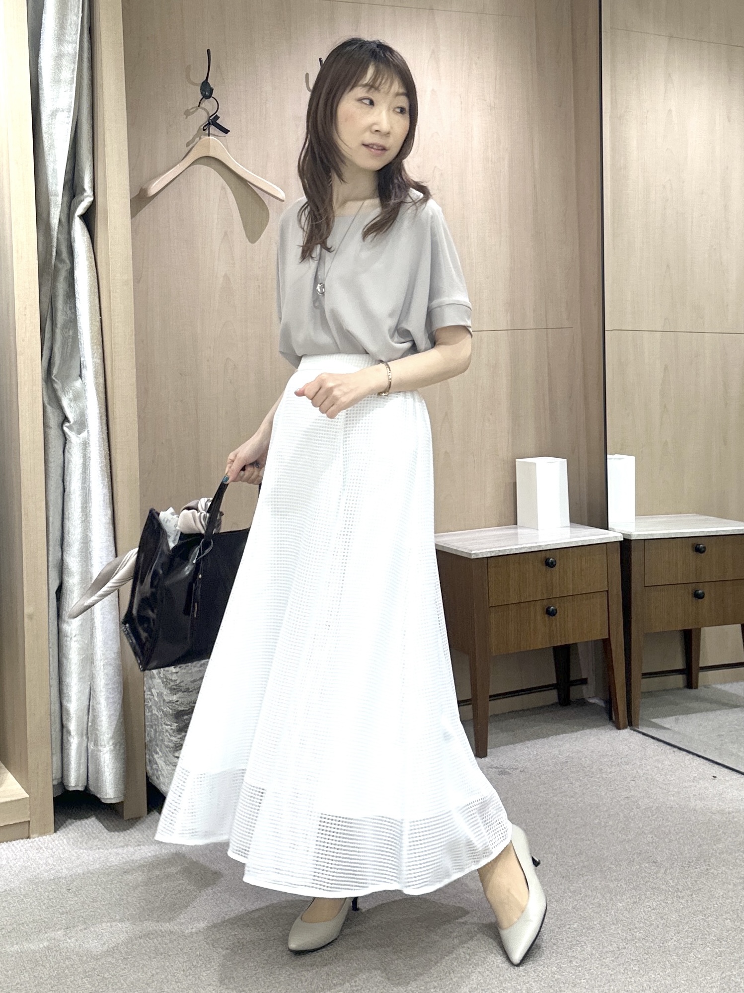 Miwaさんの「UNTITLED｜【セットアップ可/UVカット/前後2WAY】リラクシーフレンチスリーブブラウス」を使ったコーディネート