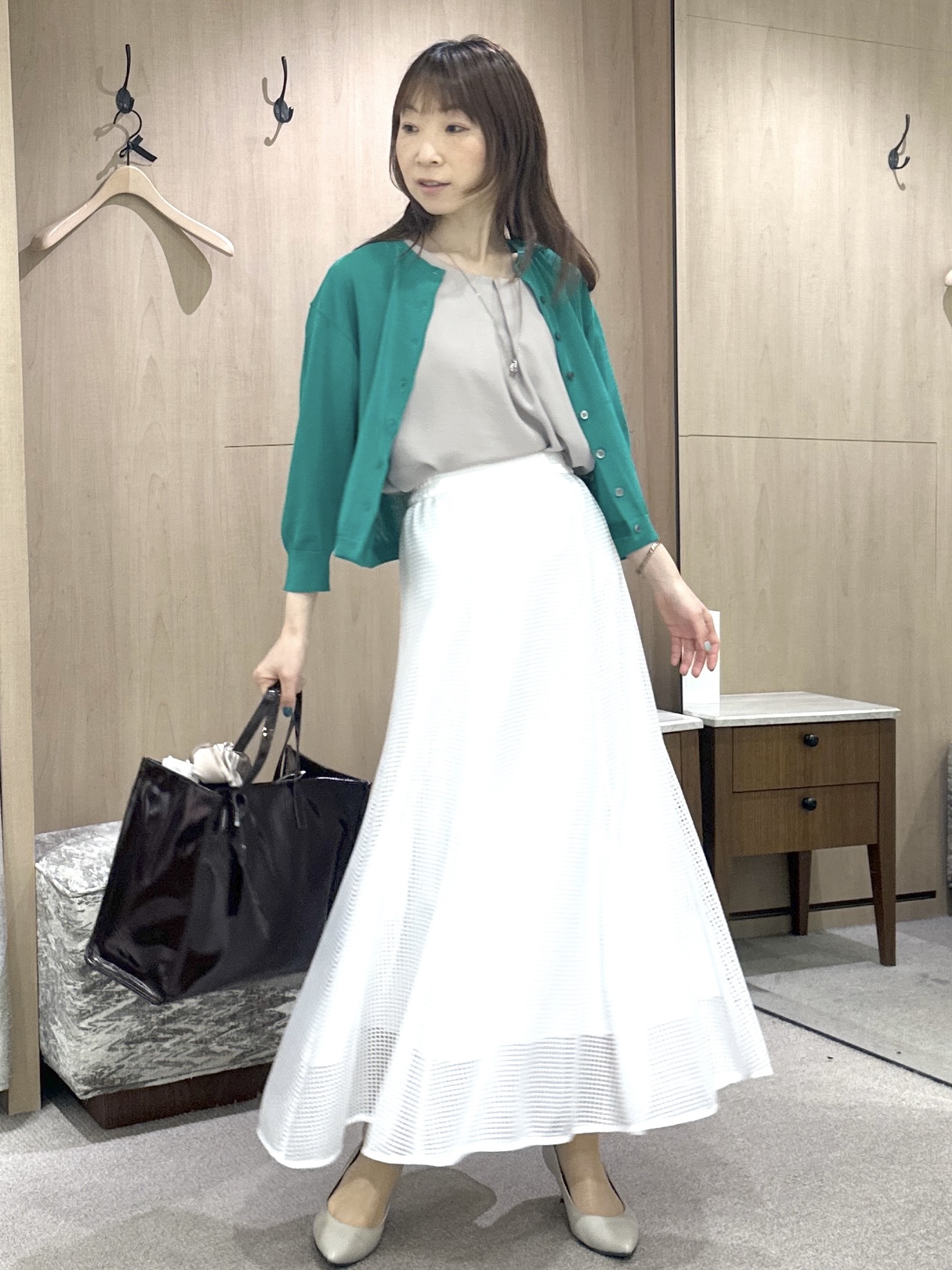 Miwaさんの「UNTITLED｜【セットアップ可/UVカット/前後2WAY】リラクシーフレンチスリーブブラウス」を使ったコーディネート