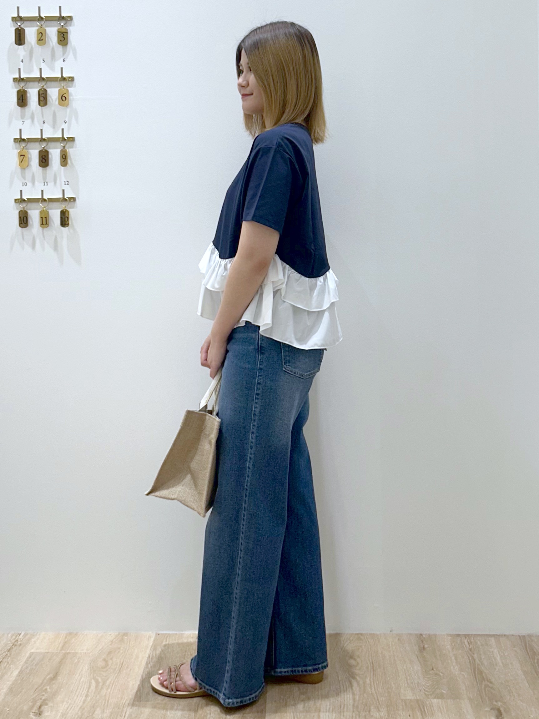 suzukaさんの「OPAQUE.CLIP｜裾フリルドッキングTシャツ【洗濯機OK】」を使ったコーディネート