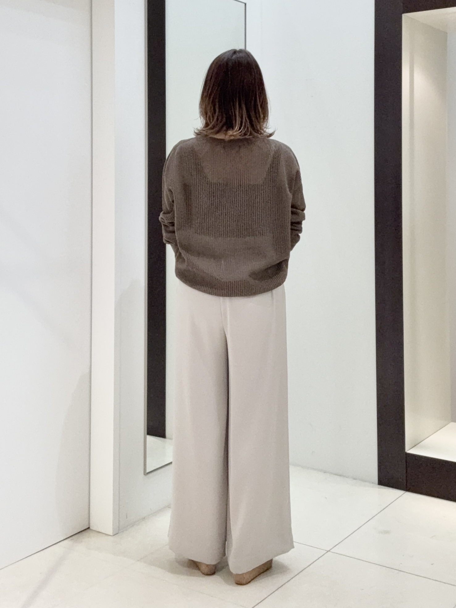tomoさんの「UNTITLED｜◆シアーメッシュニット」を使ったコーディネート