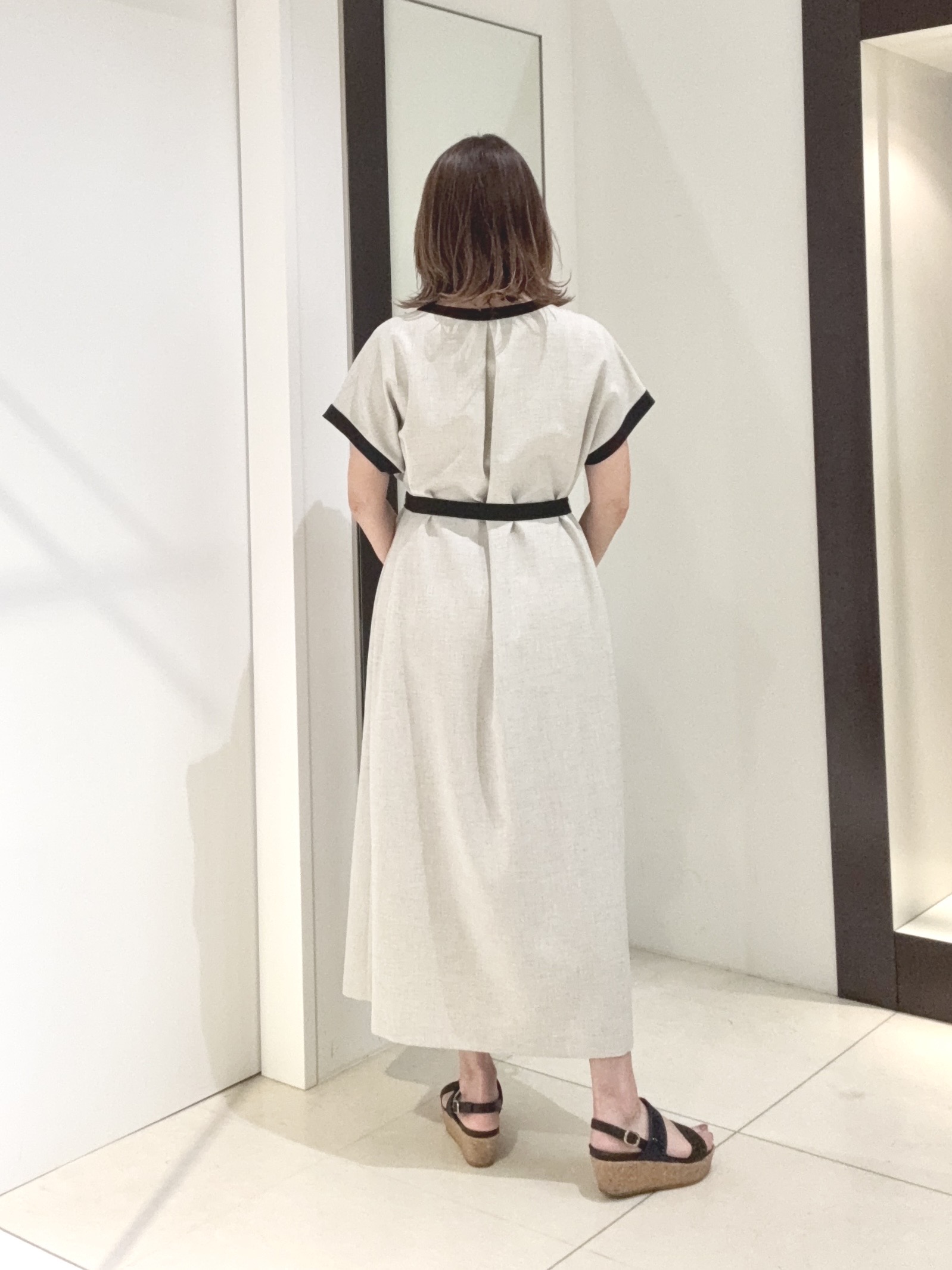 tomoさんの「UNTITLED｜【接触冷感/UVカット/イージーケア】配色ラインワンピース」を使ったコーディネート