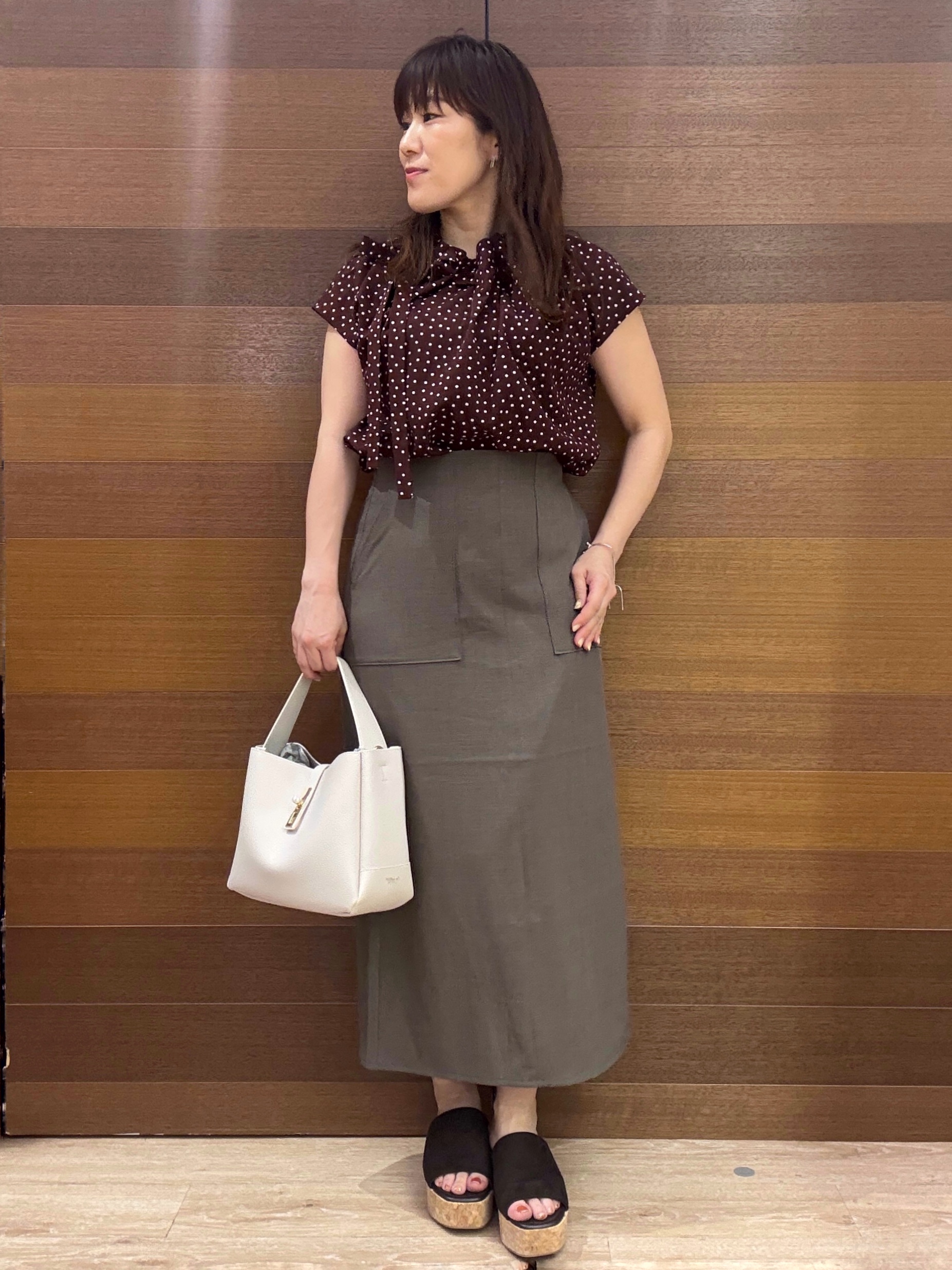 maichiさんの「OPAQUE.CLIP｜ドットボウタイブラウス【洗濯機OK】」を使ったコーディネート