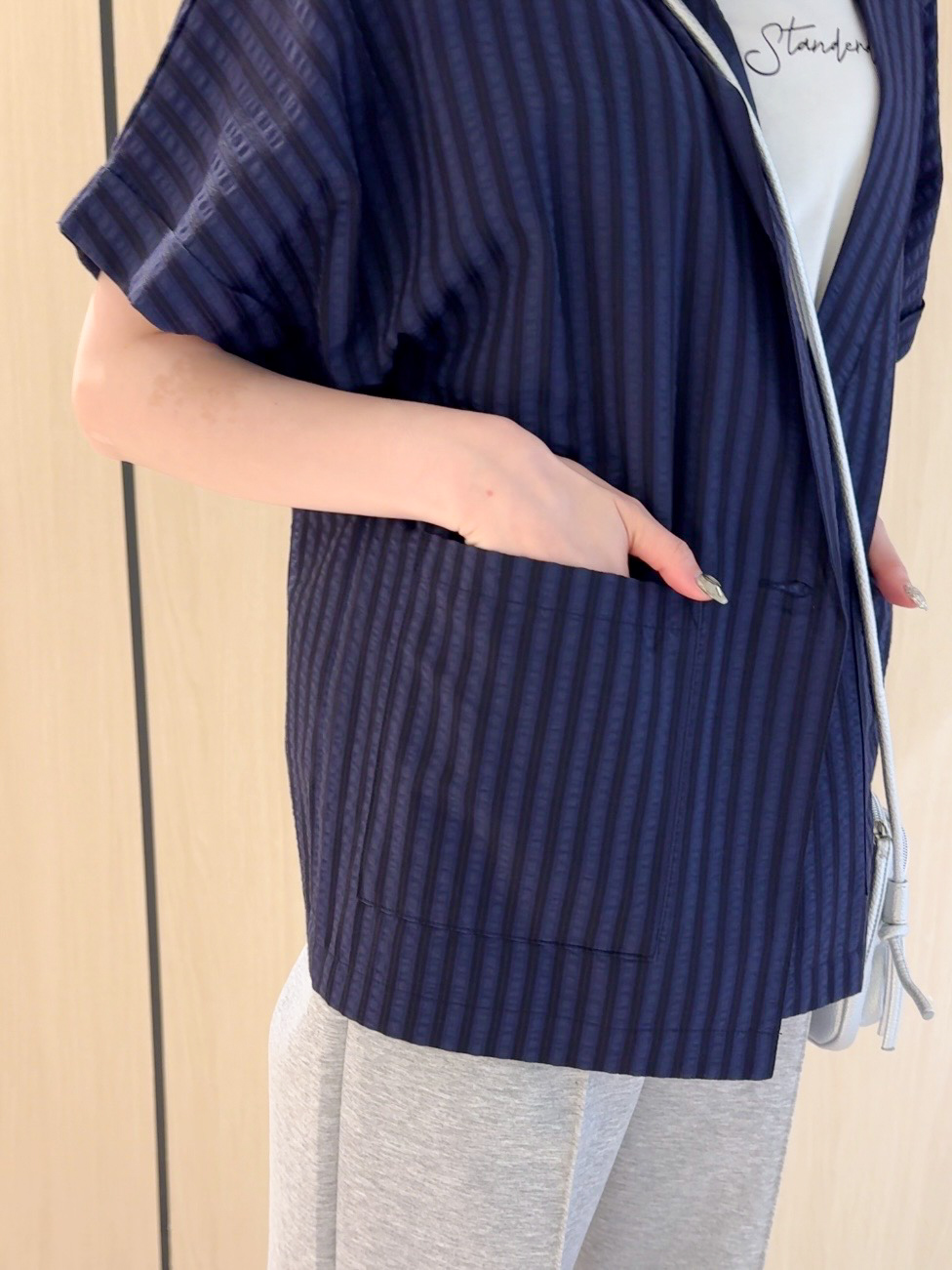 𝐜𝐡𝐢𝐤𝐚さんの「SHOO･LA･RUE｜【S-LL/吸水速乾/セットアップ可】羽織るだけで主役になる サッカーストライプシャツジャケット」を使ったコーディネート
