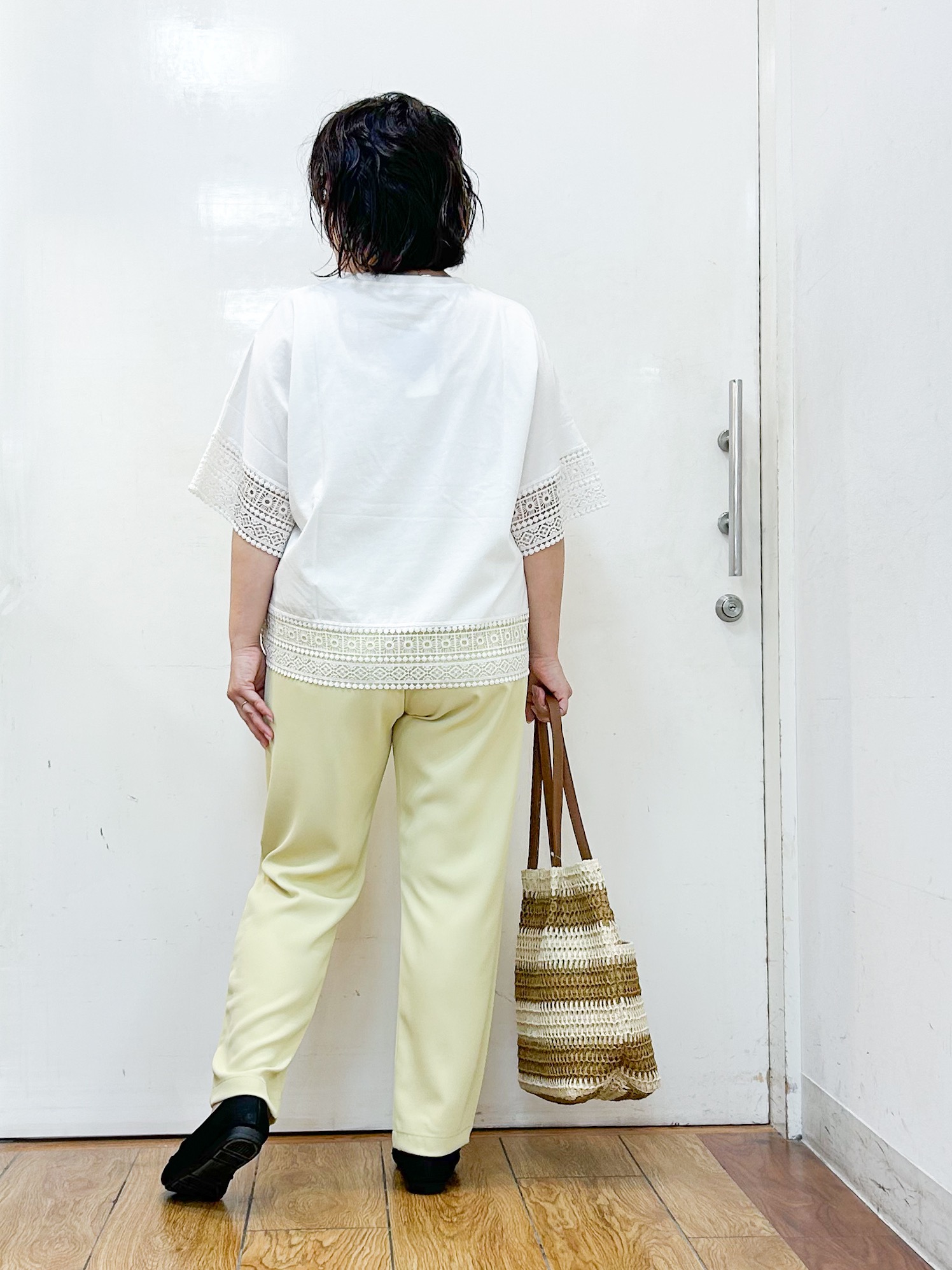 haruさんの「SHOO･LA･RUE｜【洗濯機可/体型カバー/S-LL】レース使いがポイント デザインTシャツ」を使ったコーディネート