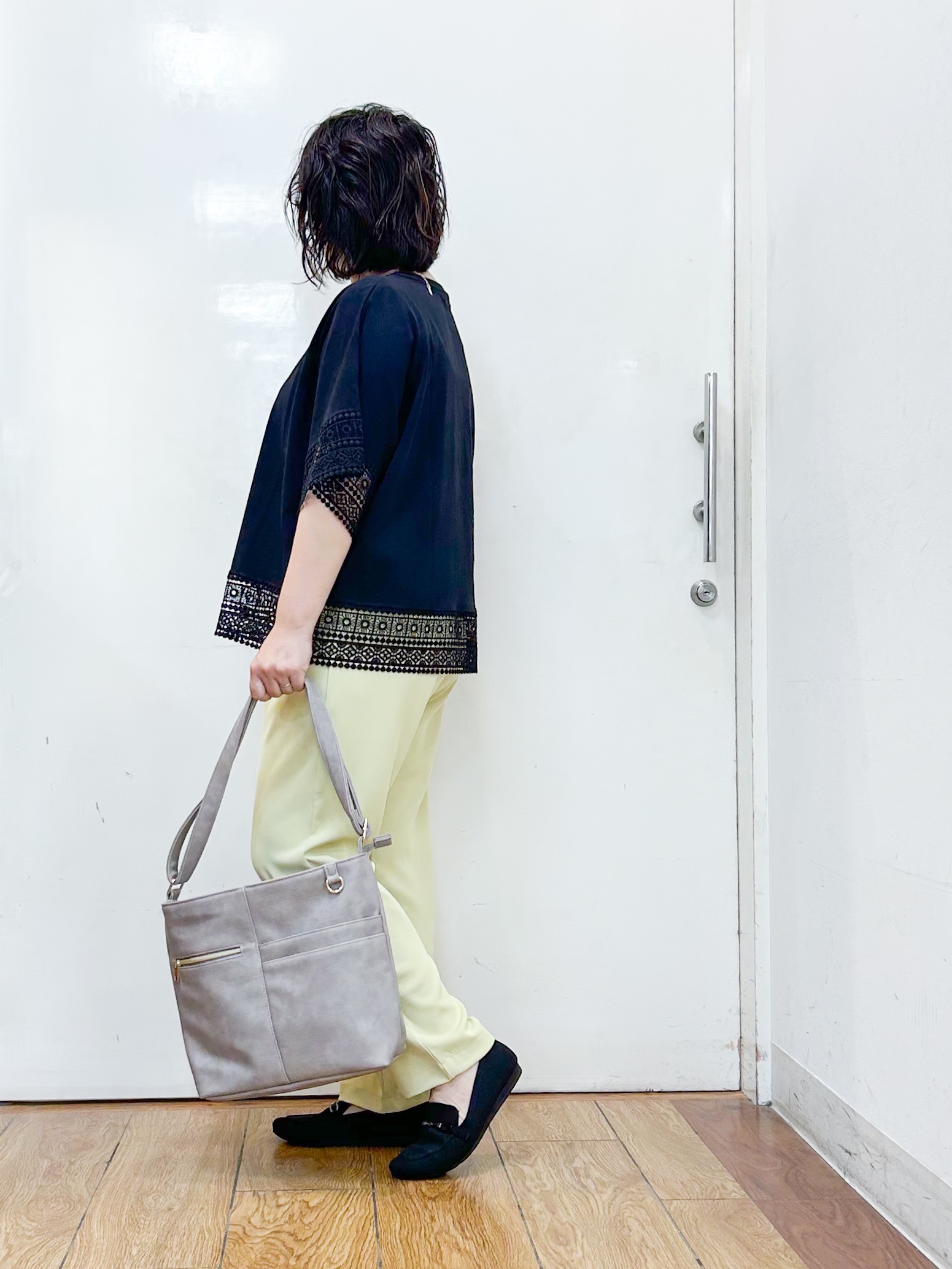 haruさんの「SHOO･LA･RUE｜【洗濯機可/体型カバー/S-LL】レース使いがポイント デザインTシャツ」を使ったコーディネート