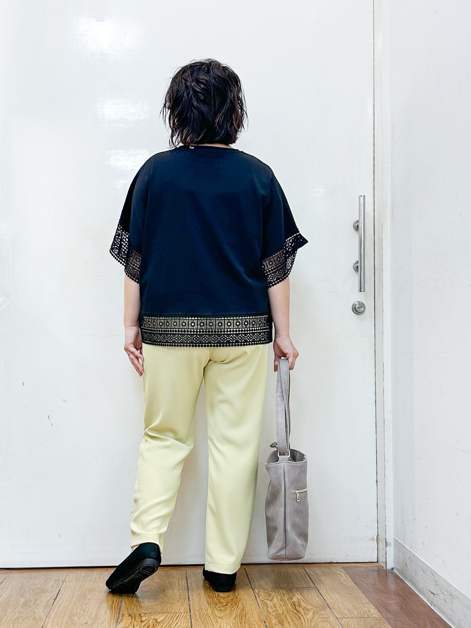 haruさんの「SHOO･LA･RUE｜【洗濯機可/体型カバー/S-LL】レース使いがポイント デザインTシャツ」を使ったコーディネート