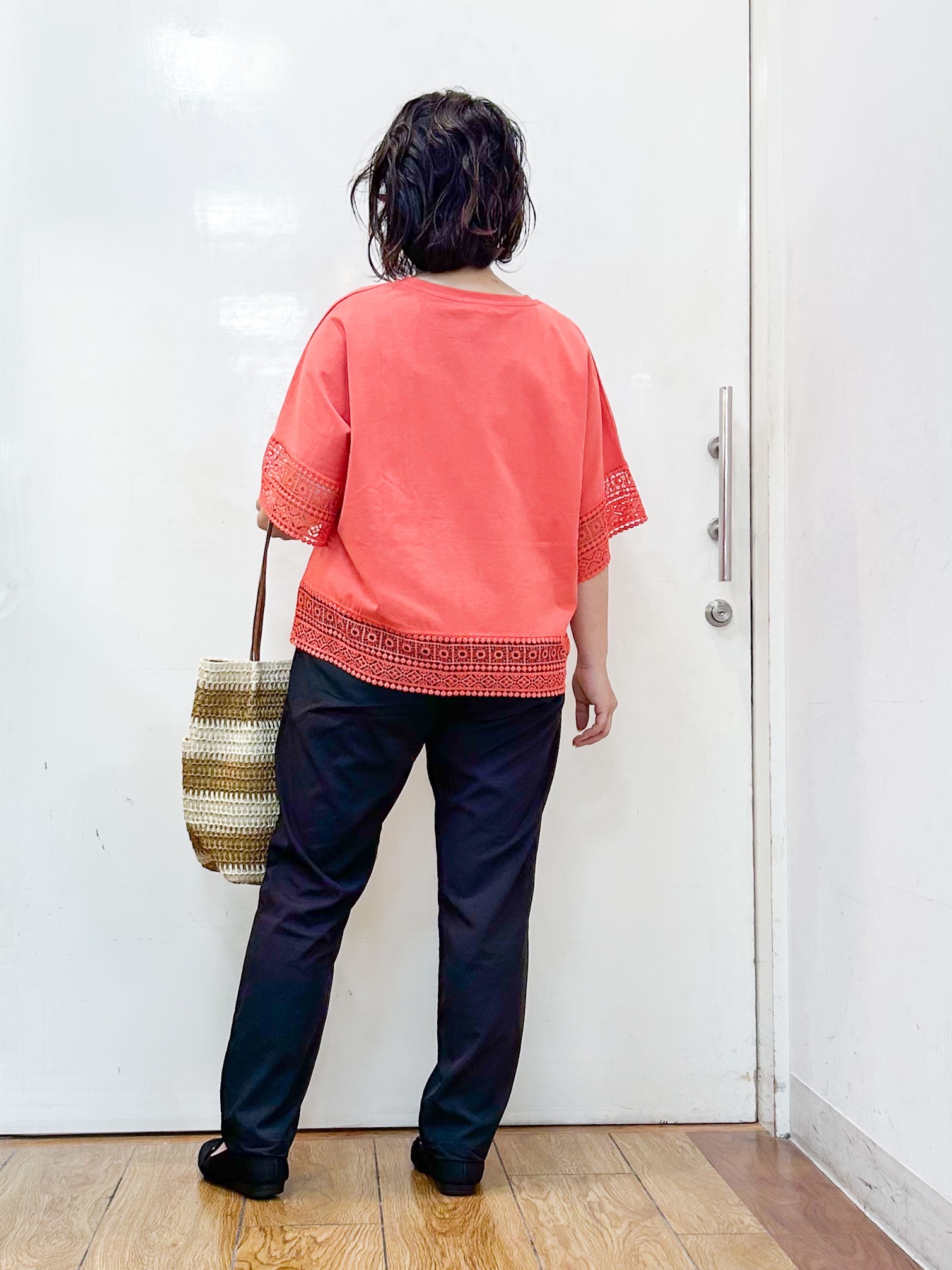 haruさんの「SHOO･LA･RUE｜【洗濯機可/体型カバー/S-LL】レース使いがポイント デザインTシャツ」を使ったコーディネート