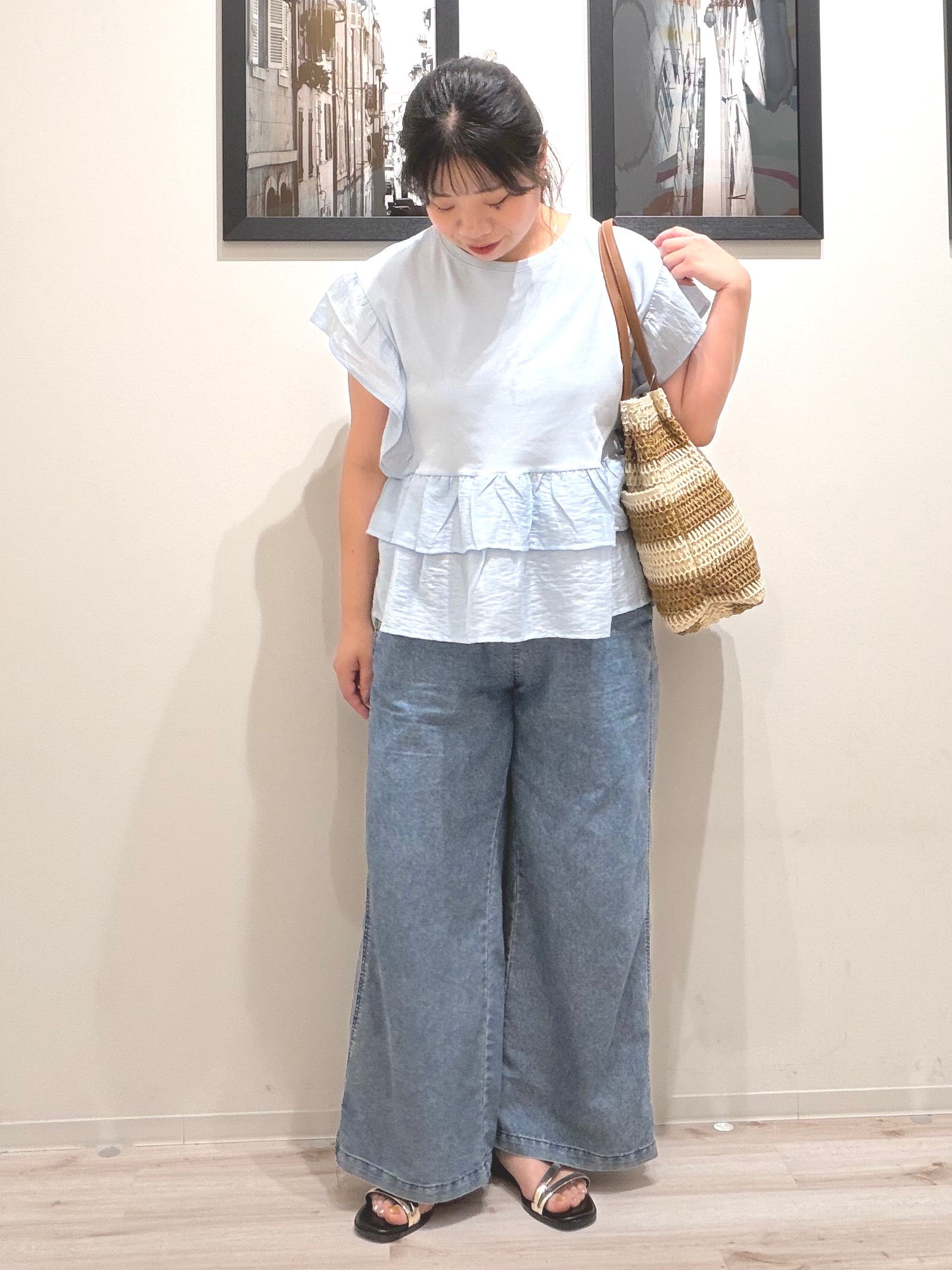 まちゃんなちゃんさんの「SHOO･LA･RUE｜【S-LL/洗濯機可】着るだけで決まる 主役級フリルトップス」を使ったコーディネート