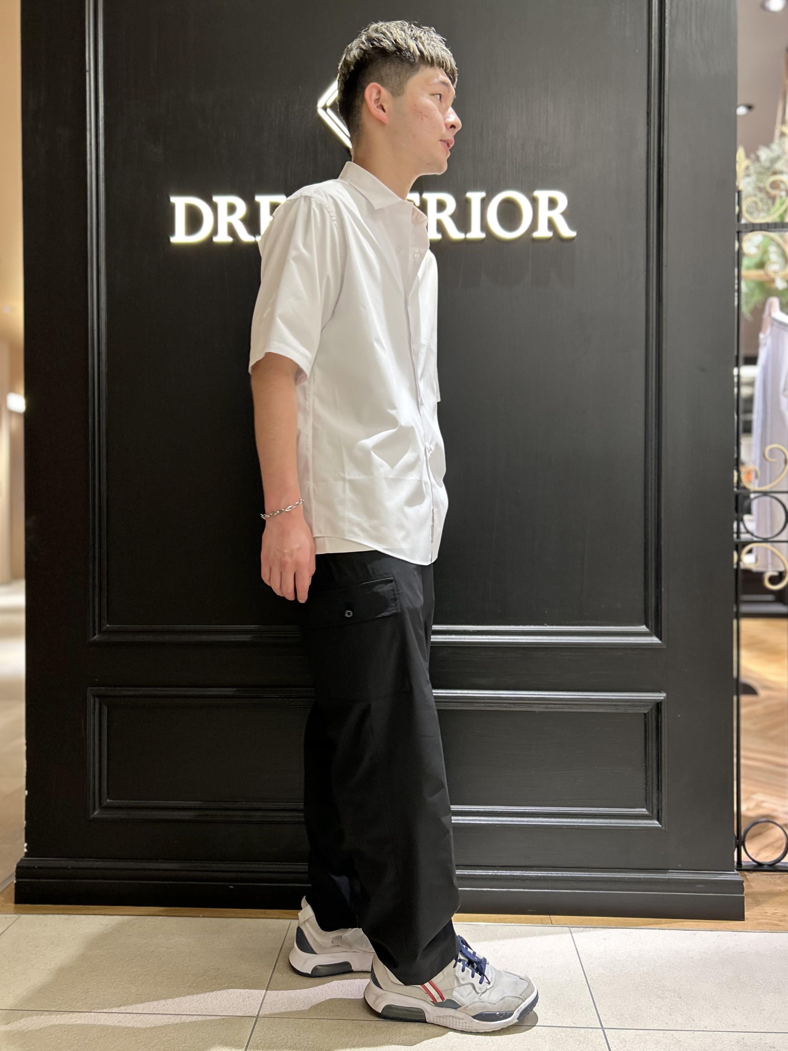千葉亮太さんの「DRESSTERIOR｜【干場義雅&times;DRESSTERIOR/再入荷】シドグラスシャツ」を使ったコーディネート
