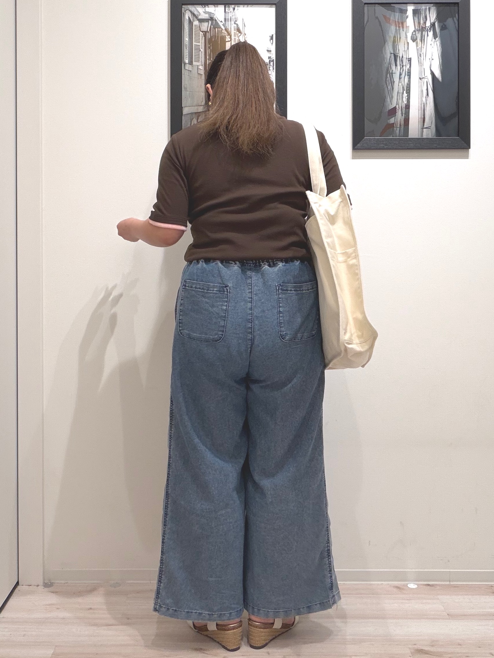 まちゃんなちゃんさんの「SHOO･LA･RUE｜【S-LL/洗濯機可】二の腕隠れる 配色レイヤード風 5分袖Tシャツ」を使ったコーディネート