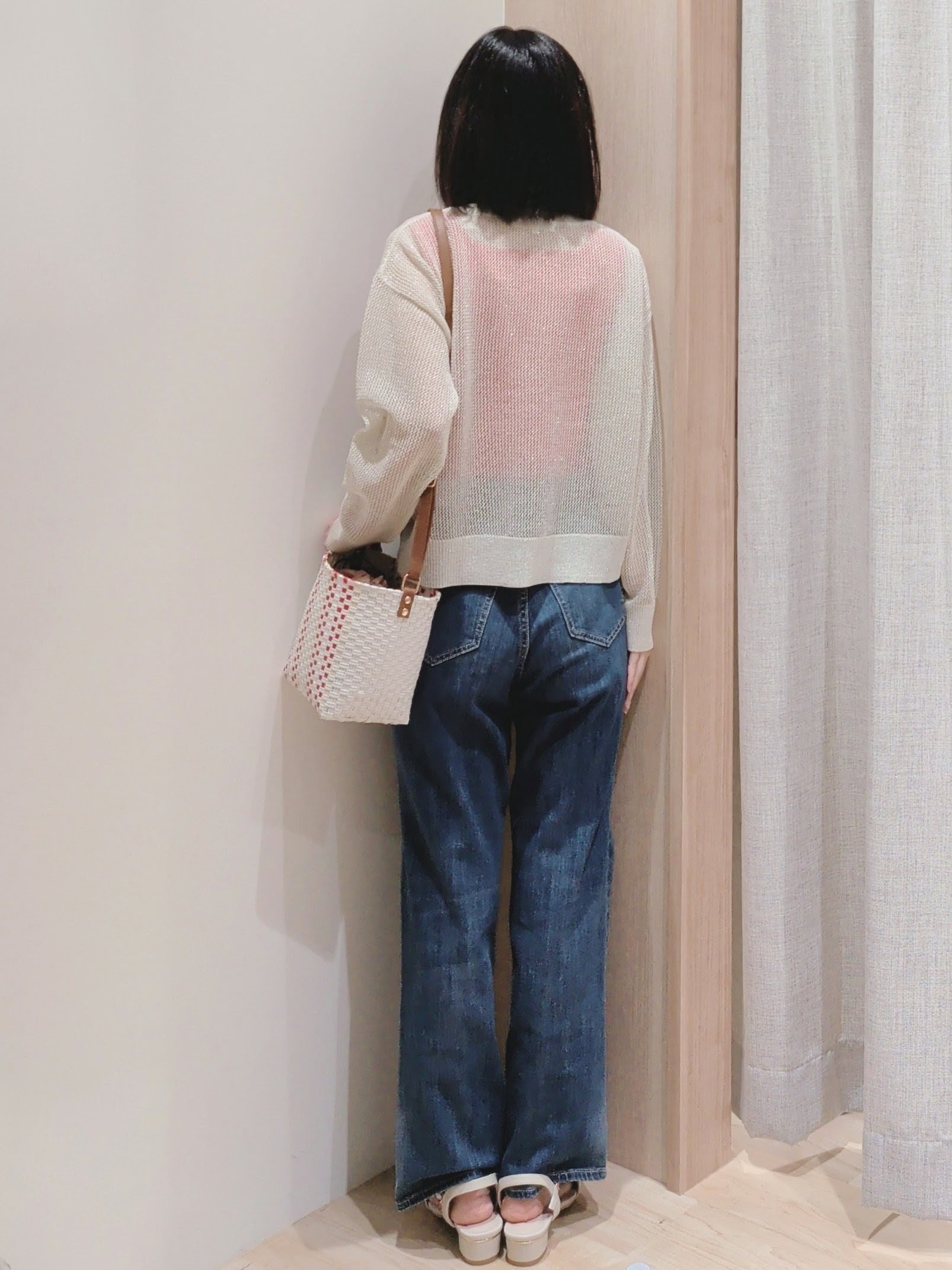 Yuiさんの「grove｜ラメメッシュキーネックカーディガン」を使ったコーディネート