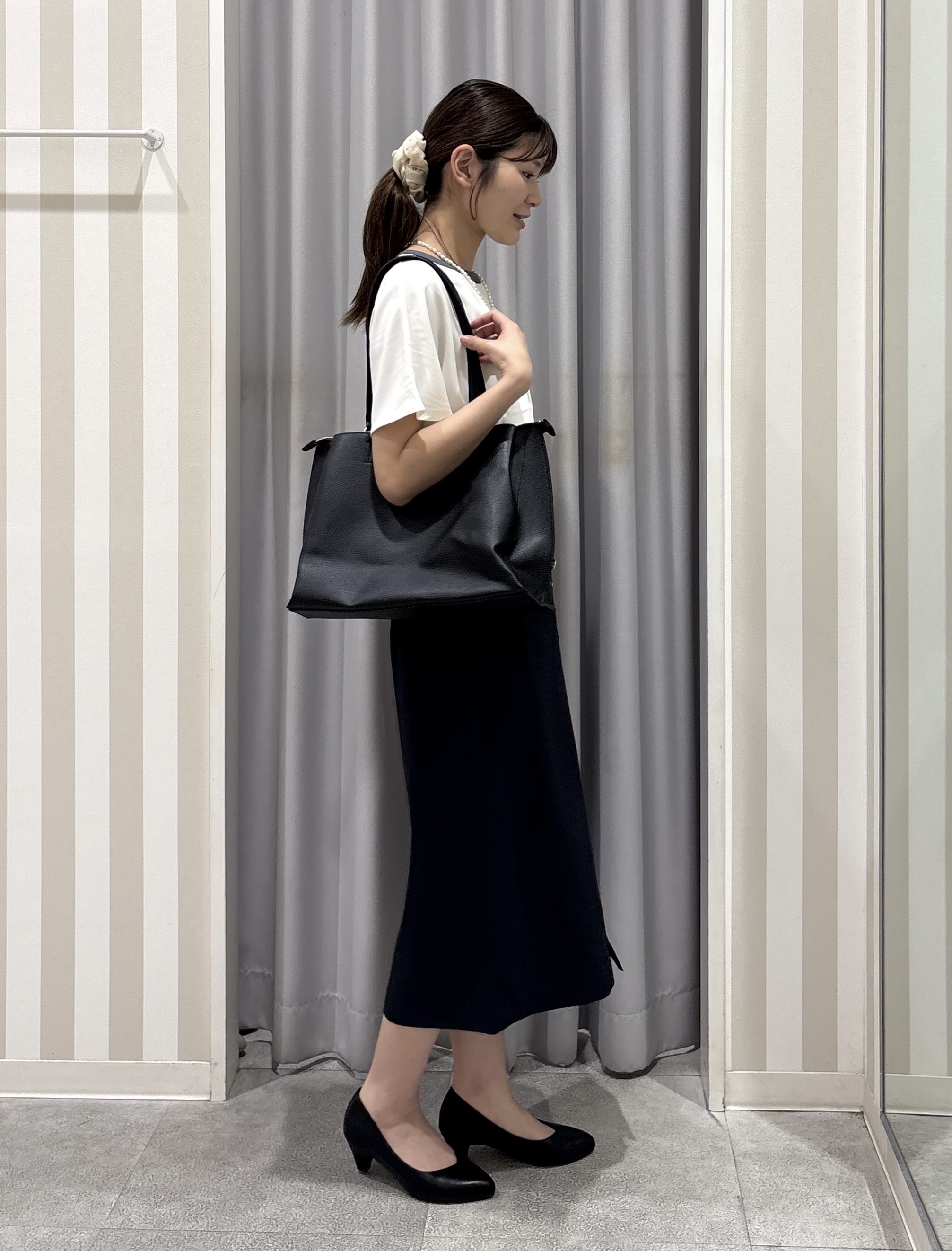 Rikaさんの「SHOO･LA･RUE｜【UV/通勤】洗濯後しわになりにくい 上品配色ブラウス」を使ったコーディネート
