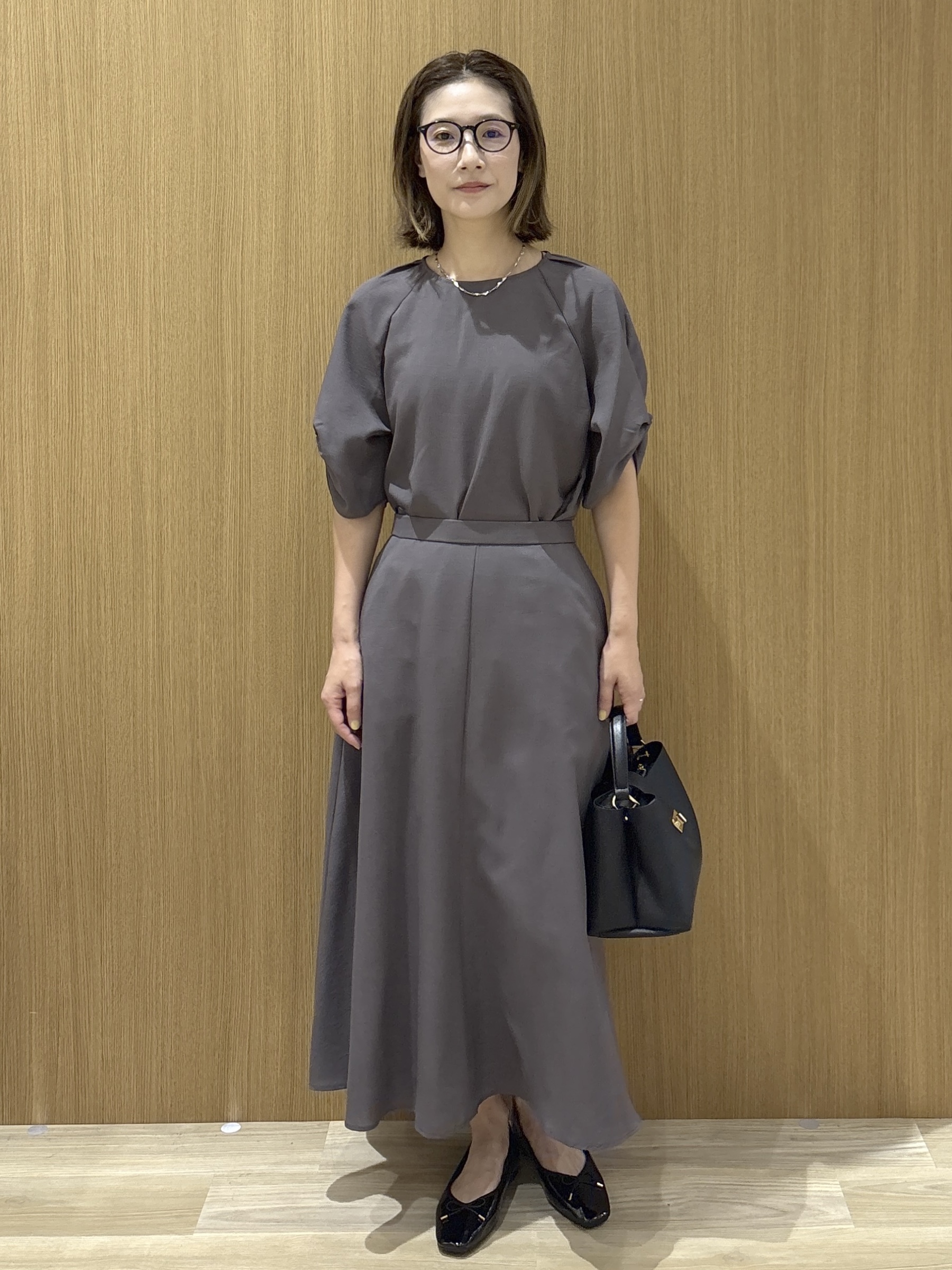 たけねぇさんの「OPAQUE.CLIP｜【接触冷感／吸水速乾】リネンライク タックスリーブブラウス《セットアップ対応／洗濯機OK》」を使ったコーディネート