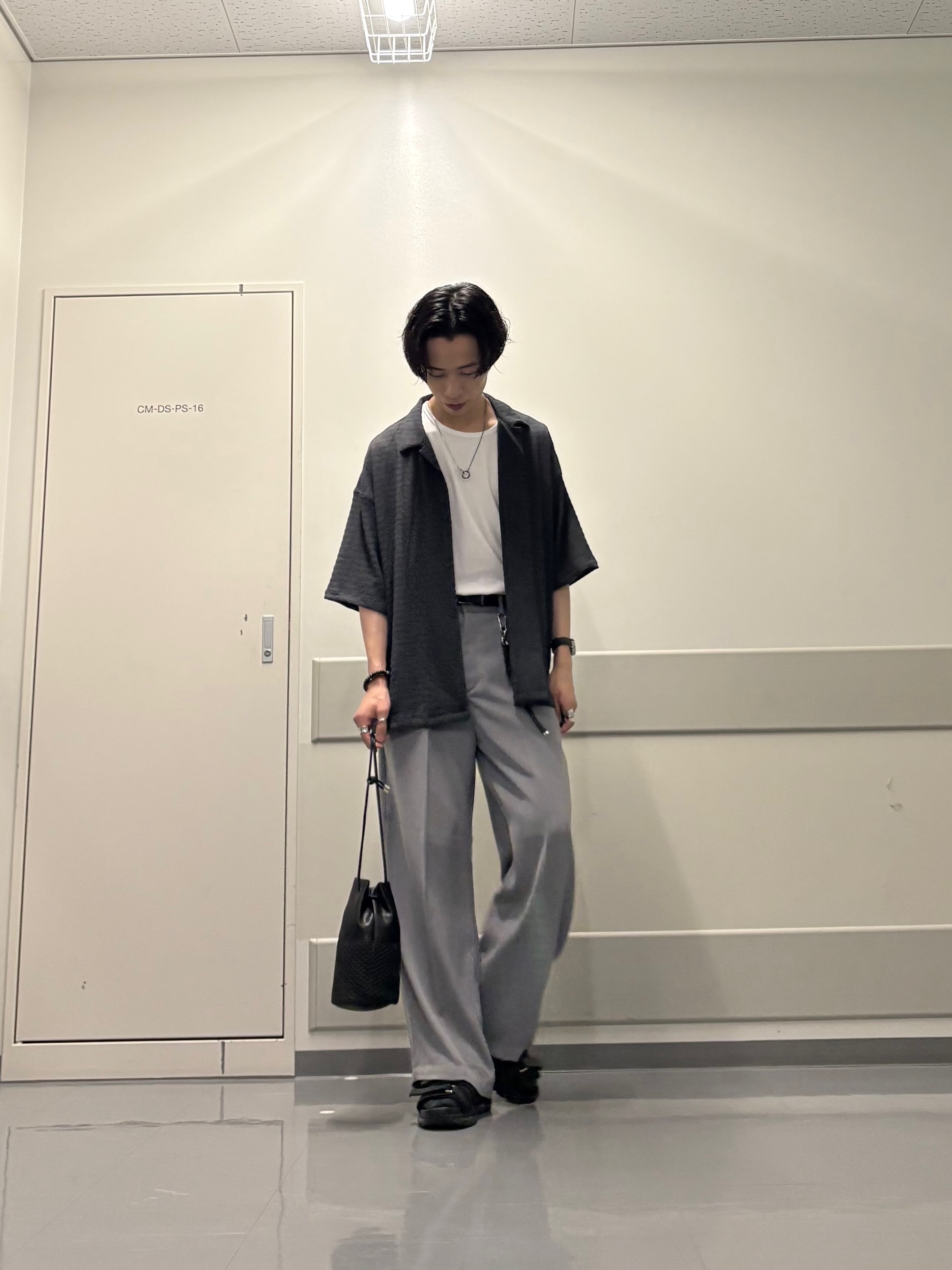 ナノシーさんの「tk.TAKEO KIKUCHI｜シュリンクジャガード開襟シャツ」を使ったコーディネート