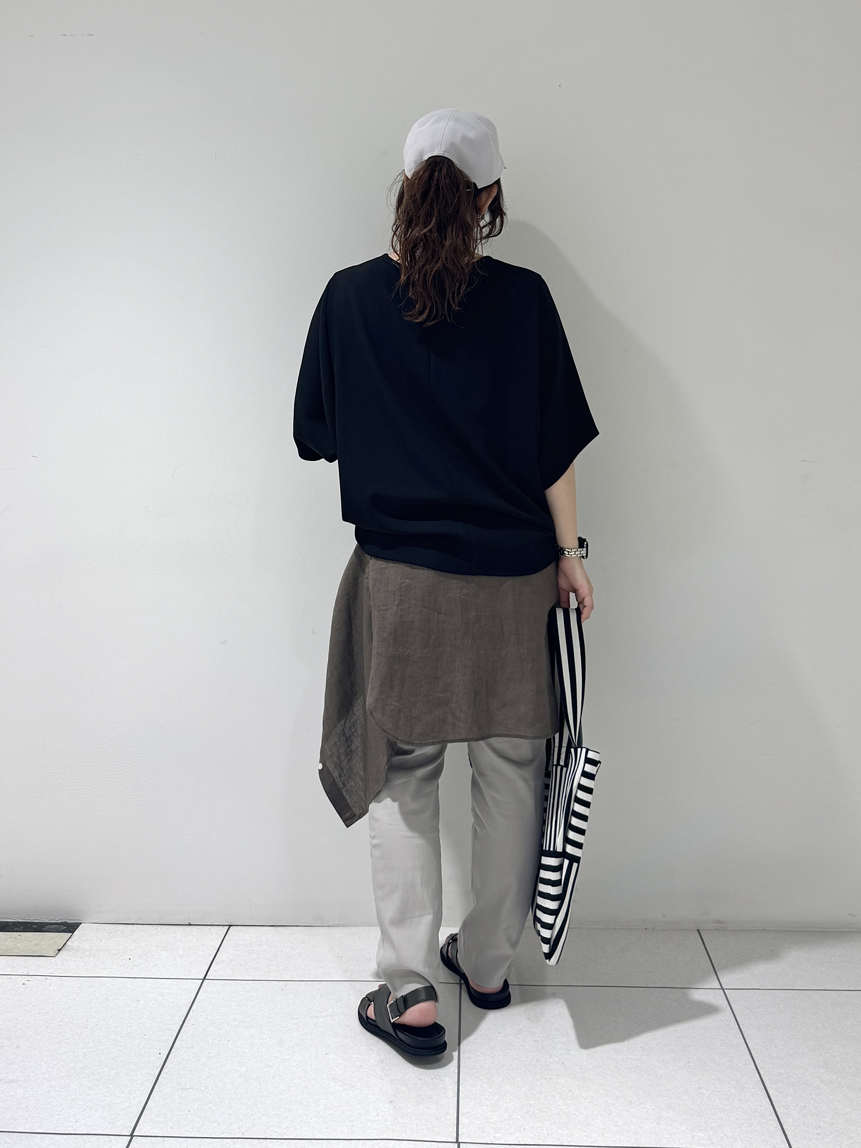 そんさんの「INDIVI｜【洗える／2WAY／裾ドロスト付き】 ドルマンスリーブチュニックトップス」を使ったコーディネート