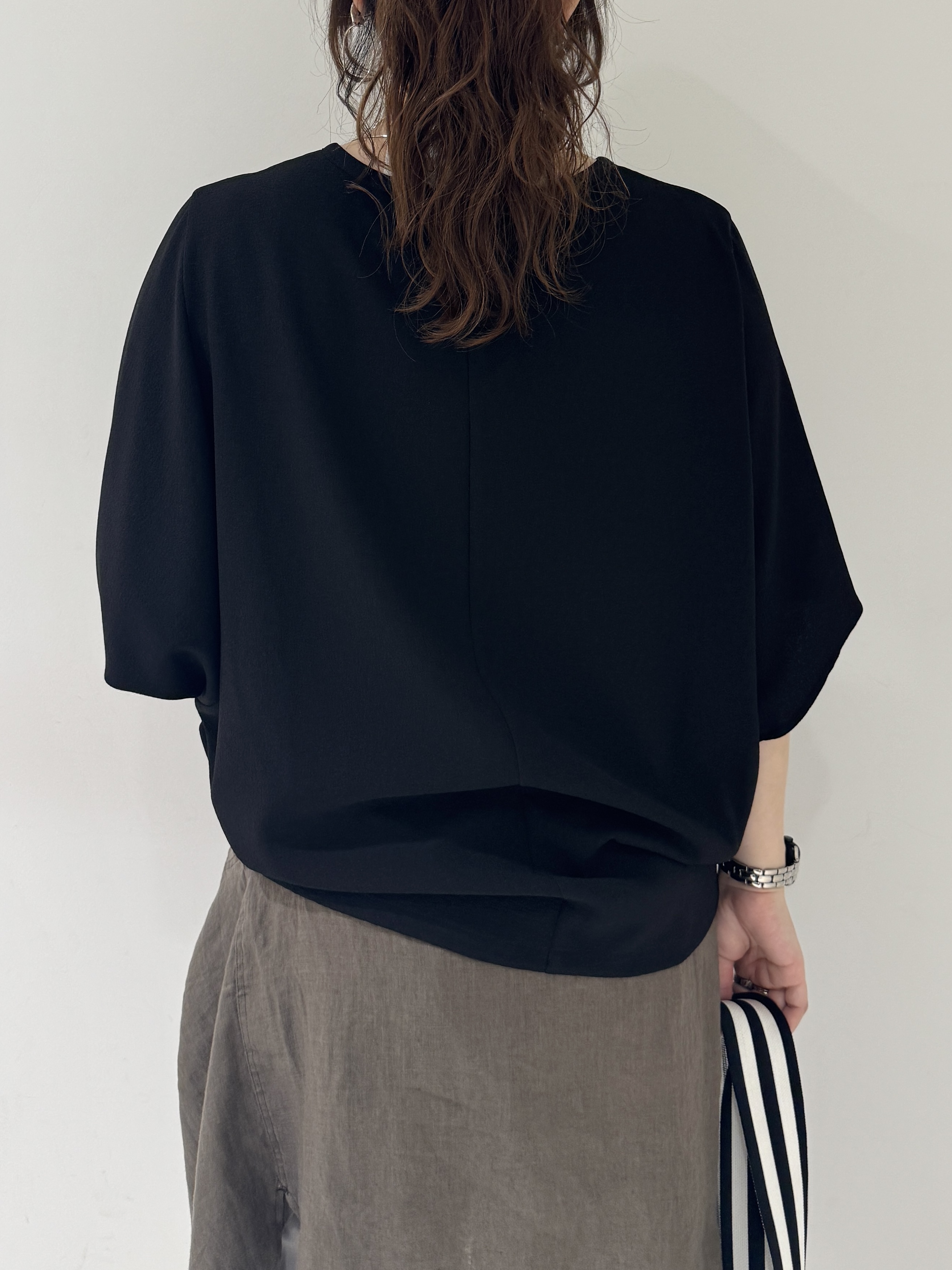 そんさんの「INDIVI｜【洗える／2WAY／裾ドロスト付き】 ドルマンスリーブチュニックトップス」を使ったコーディネート