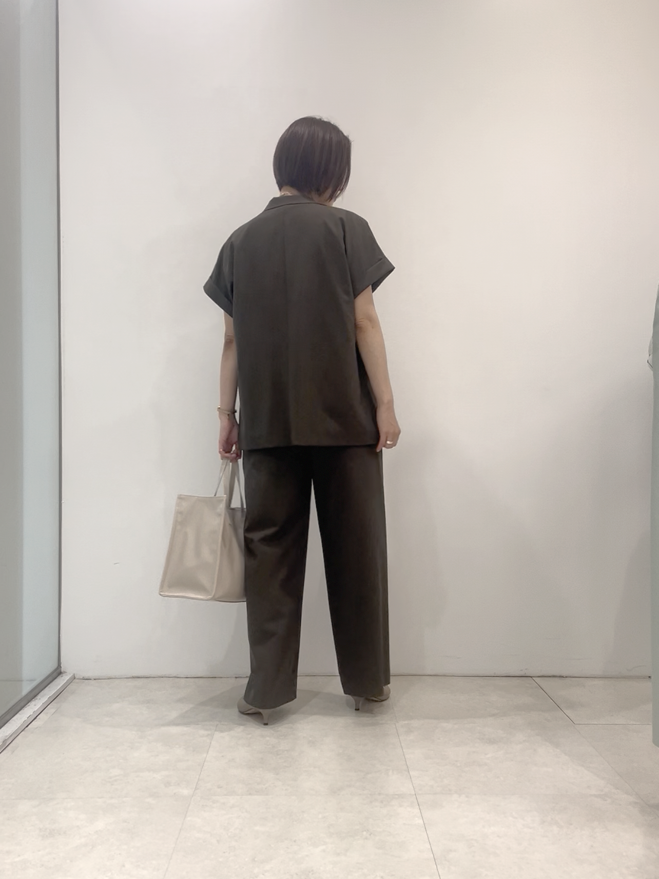 まどかさんの「UNTITLED｜【手洗い可／セットアップ可】こなれ半袖ジャケット」を使ったコーディネート