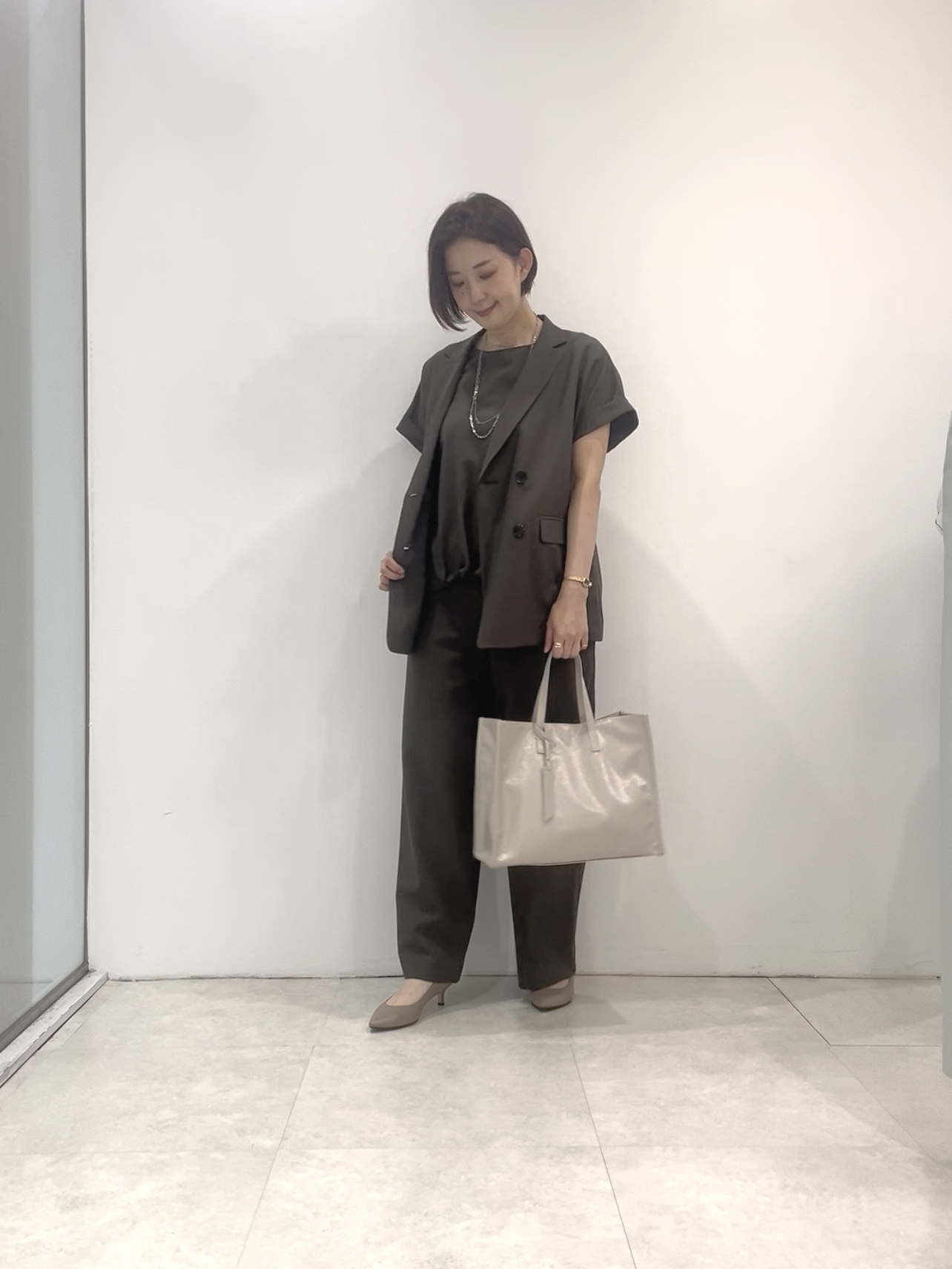 まどかさんの「UNTITLED｜【手洗い可／セットアップ可】こなれ半袖ジャケット」を使ったコーディネート
