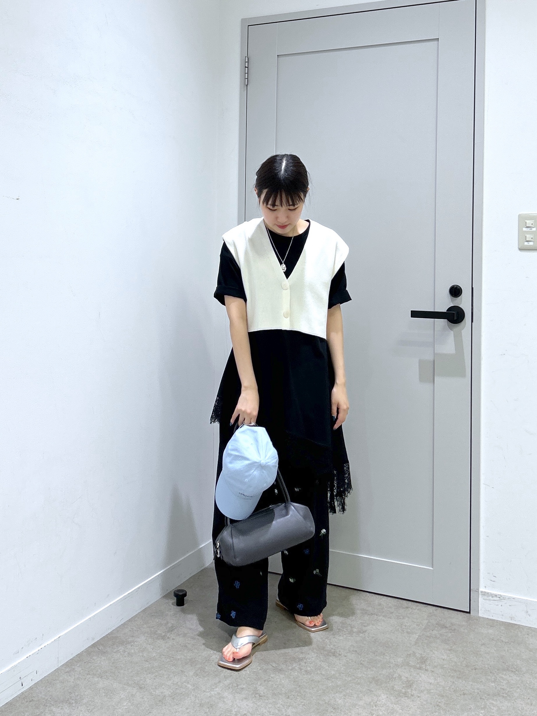 Renoさんの「INDIVI｜裾レースアシメカットソー」を使ったコーディネート