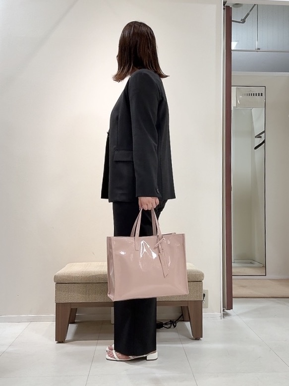 YUIさんの「UNTITLED｜◆【さらりと快適/セットアップ可/UV/接触冷感】スラブカラーレスジャケット」を使ったコーディネート