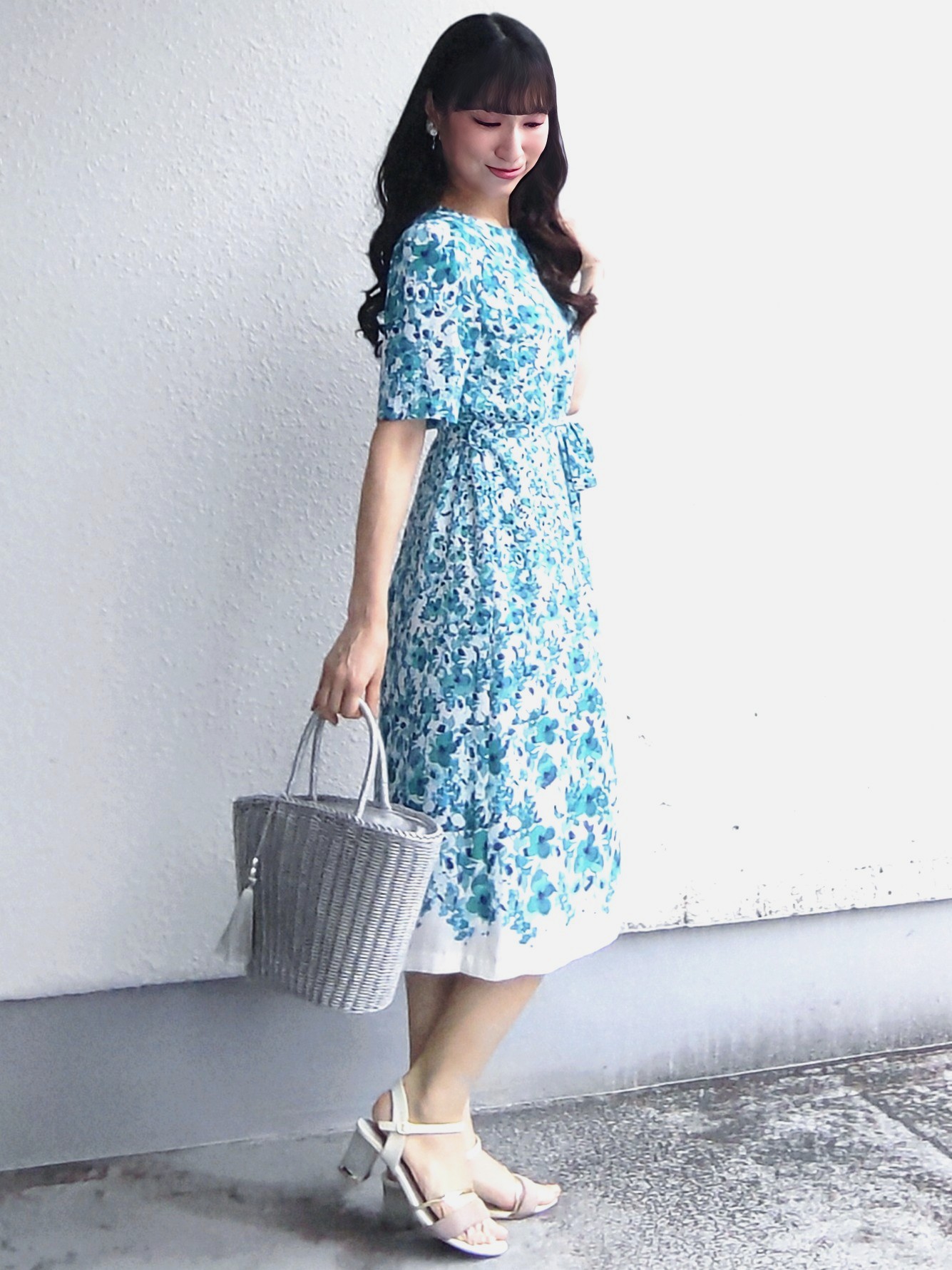 keinaさんの「SunaUna｜小花柄ワンピース」を使ったコーディネート