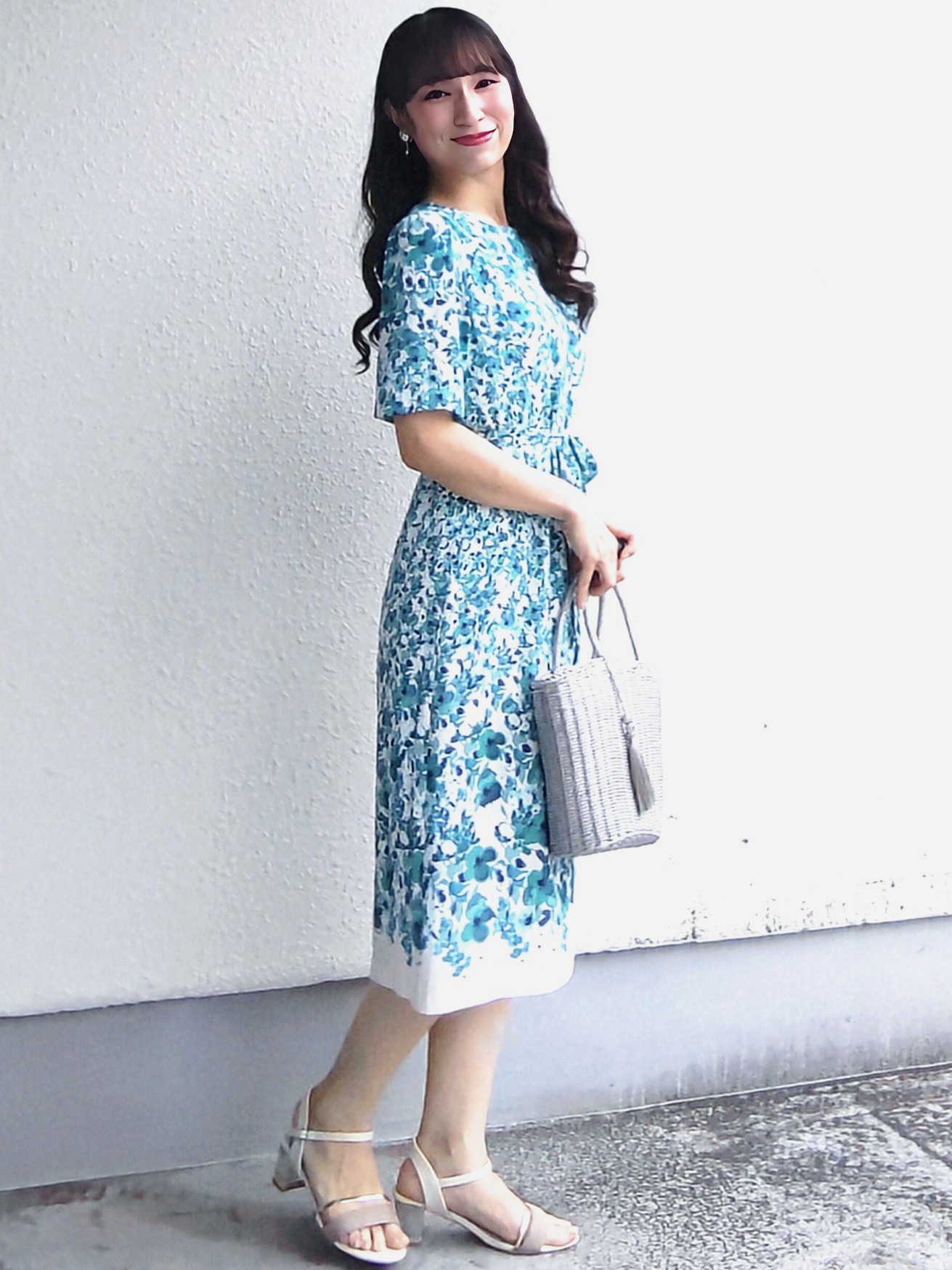 keinaさんの「SunaUna｜小花柄ワンピース」を使ったコーディネート