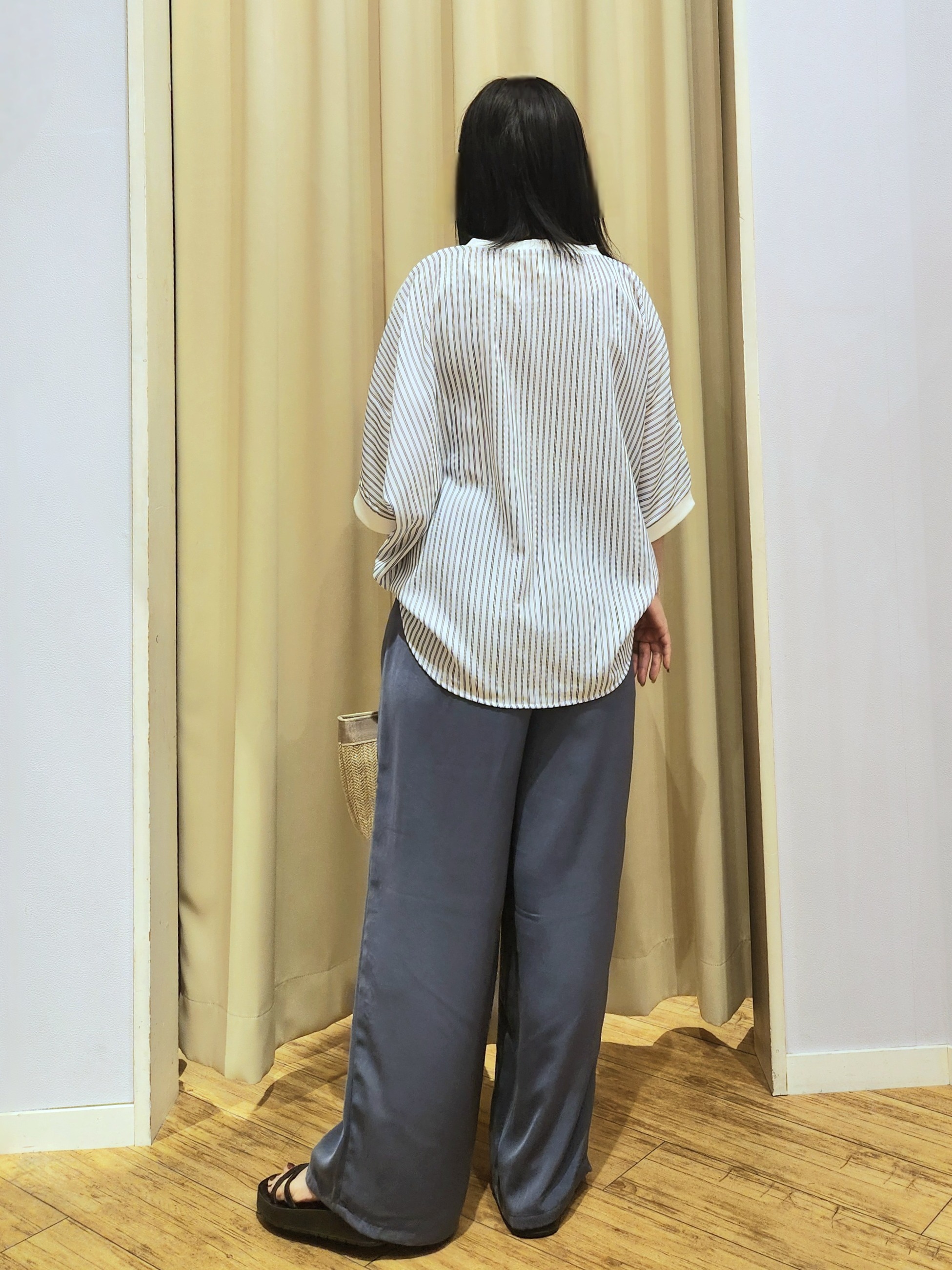 くまさんの「SHOO･LA･RUE｜【体型カバー/洗濯機可】二の腕隠れる 前後切替ドルマンTシャツ」を使ったコーディネート