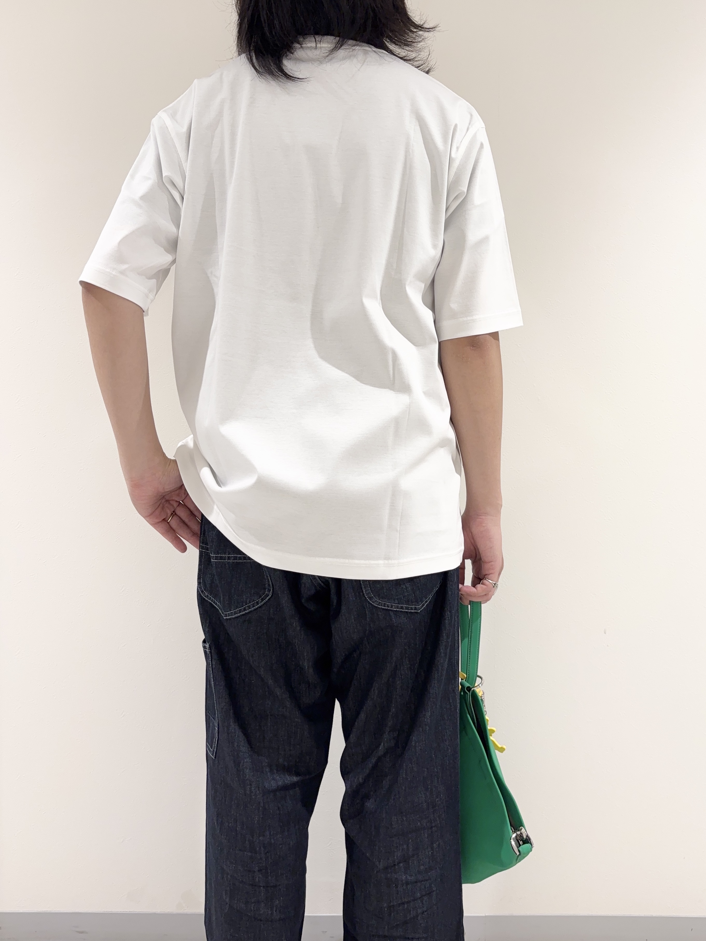 及川さんの「TAKEO KIKUCHI｜【BOWLER HAT LABEL】アイスクリアコットン ワンストローク 半袖Tシャツ」を使ったコーディネート
