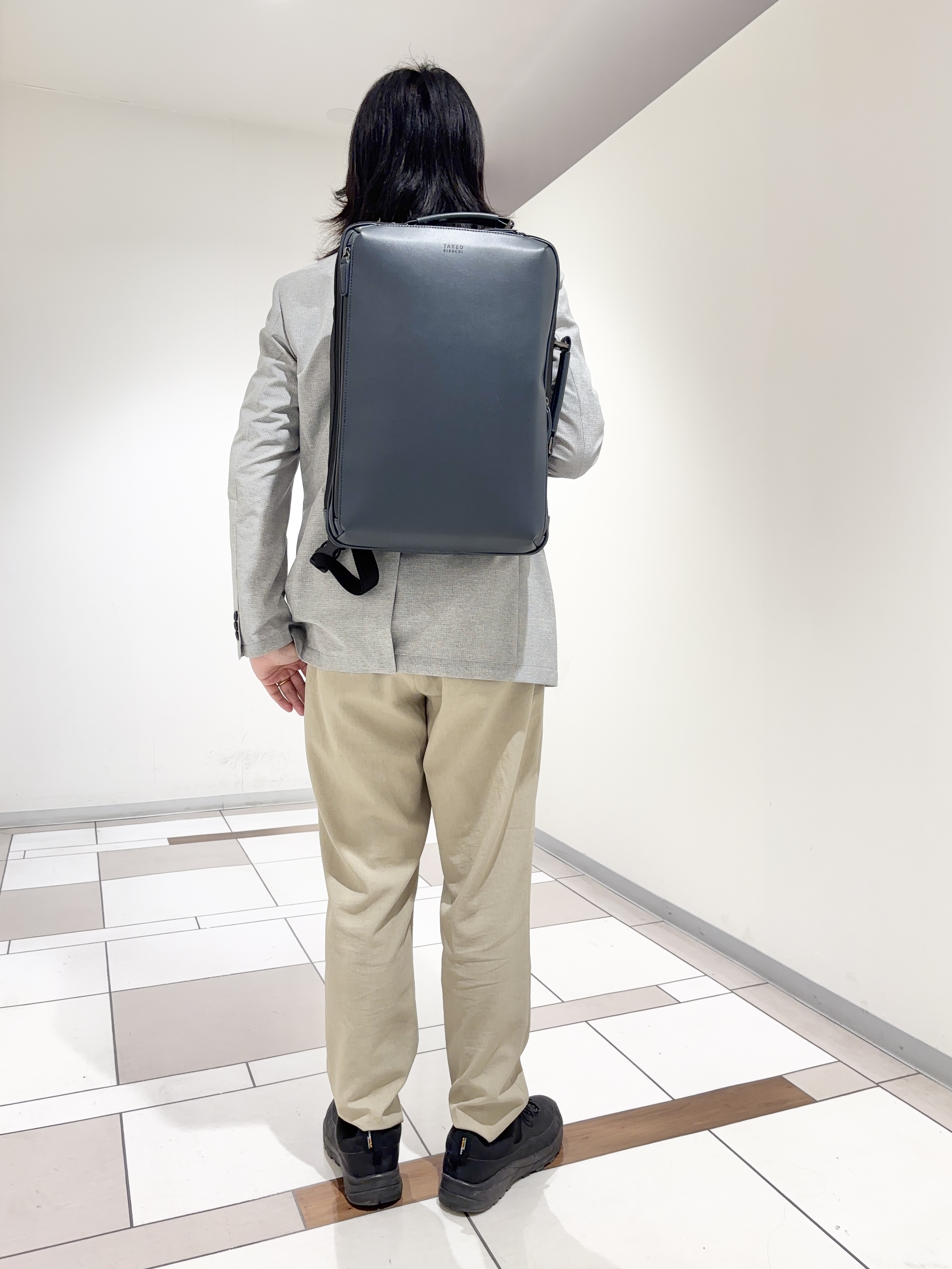 及川さんの「TAKEO KIKUCHI｜【抗菌防臭】COOL DOTS（R）ドビープリント ジャケット」を使ったコーディネート