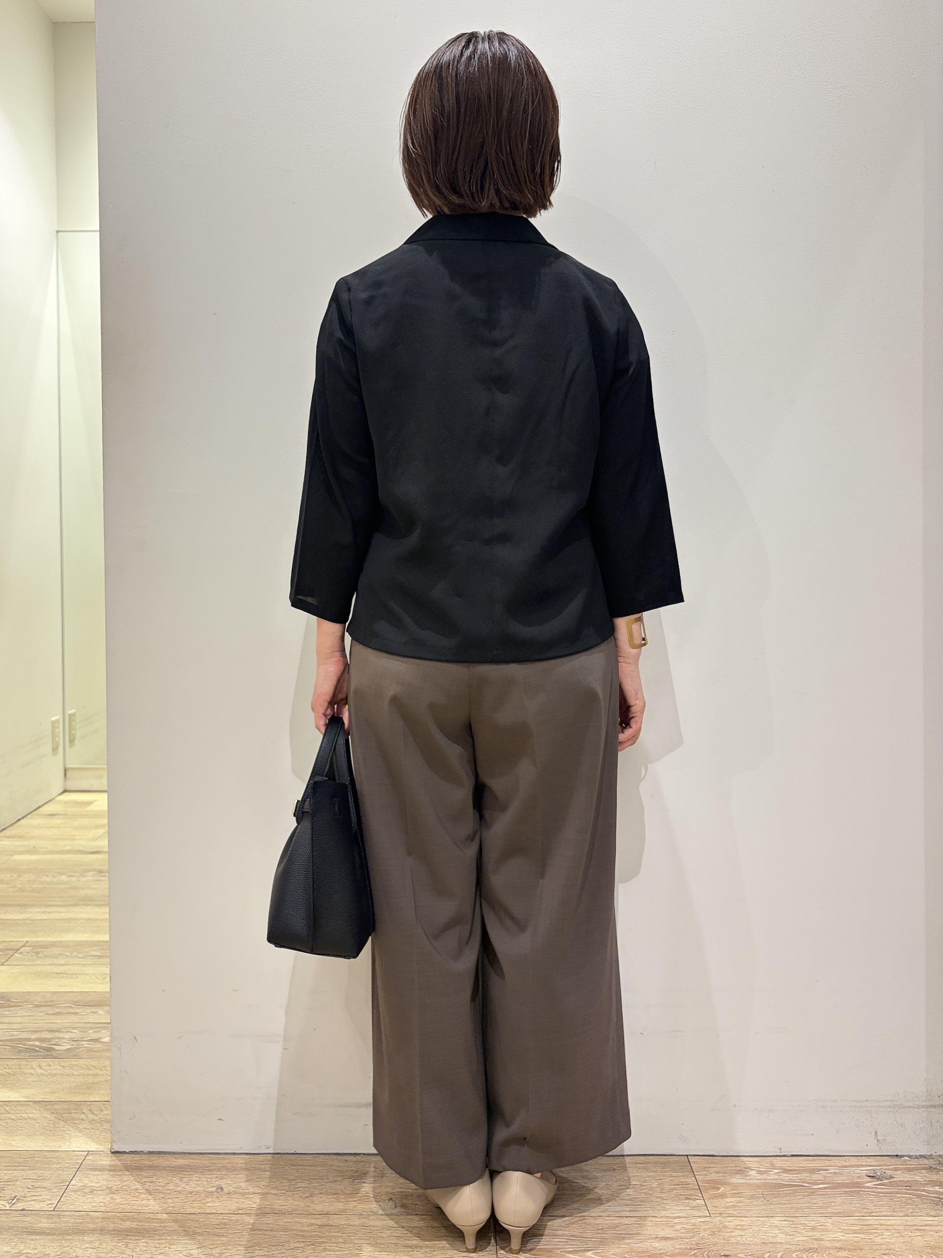 YUKOさんの「index｜【接触冷感／防シワ】ひんやり7分袖テーラードジャケット《洗濯機OK》」を使ったコーディネート