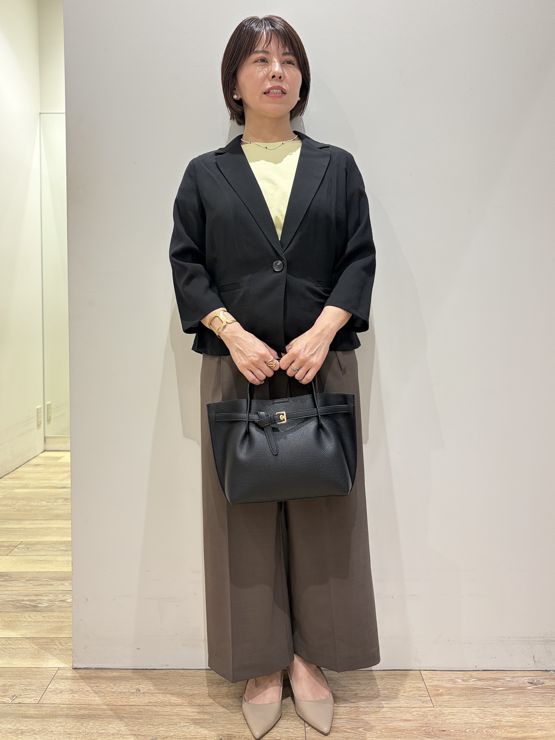 YUKOさんの「index｜【接触冷感／防シワ】ひんやり7分袖テーラードジャケット《洗濯機OK》」を使ったコーディネート