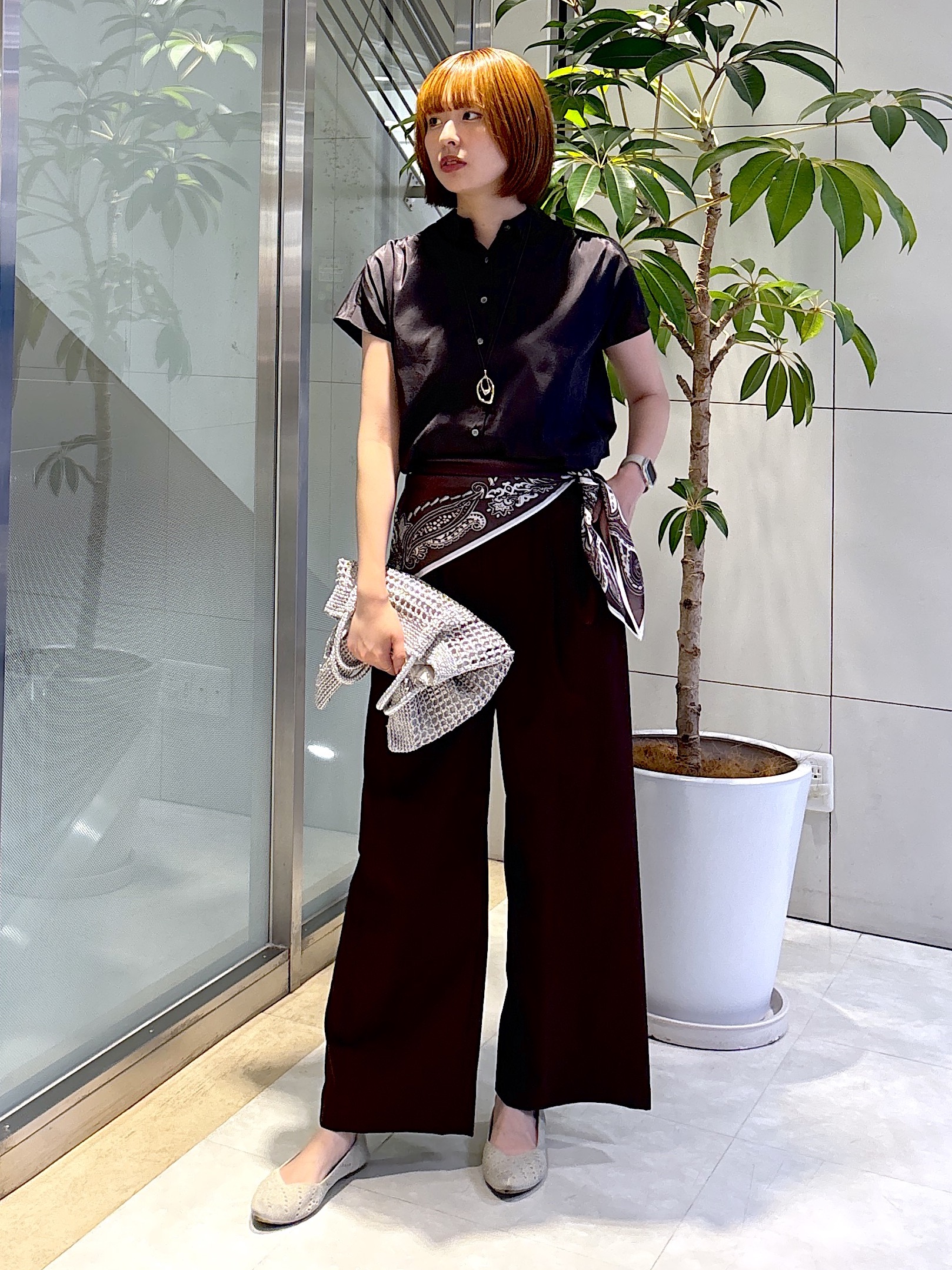 yukaさんの「UNTITLED｜【セットアップ可/軽量/清涼感】ローンギャザーブラウス」を使ったコーディネート