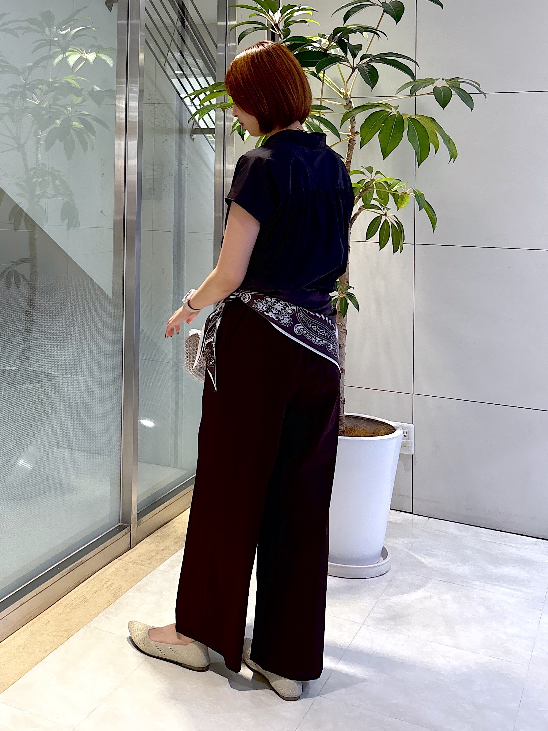 yukaさんの「UNTITLED｜【セットアップ可/軽量/清涼感】ローンギャザーブラウス」を使ったコーディネート