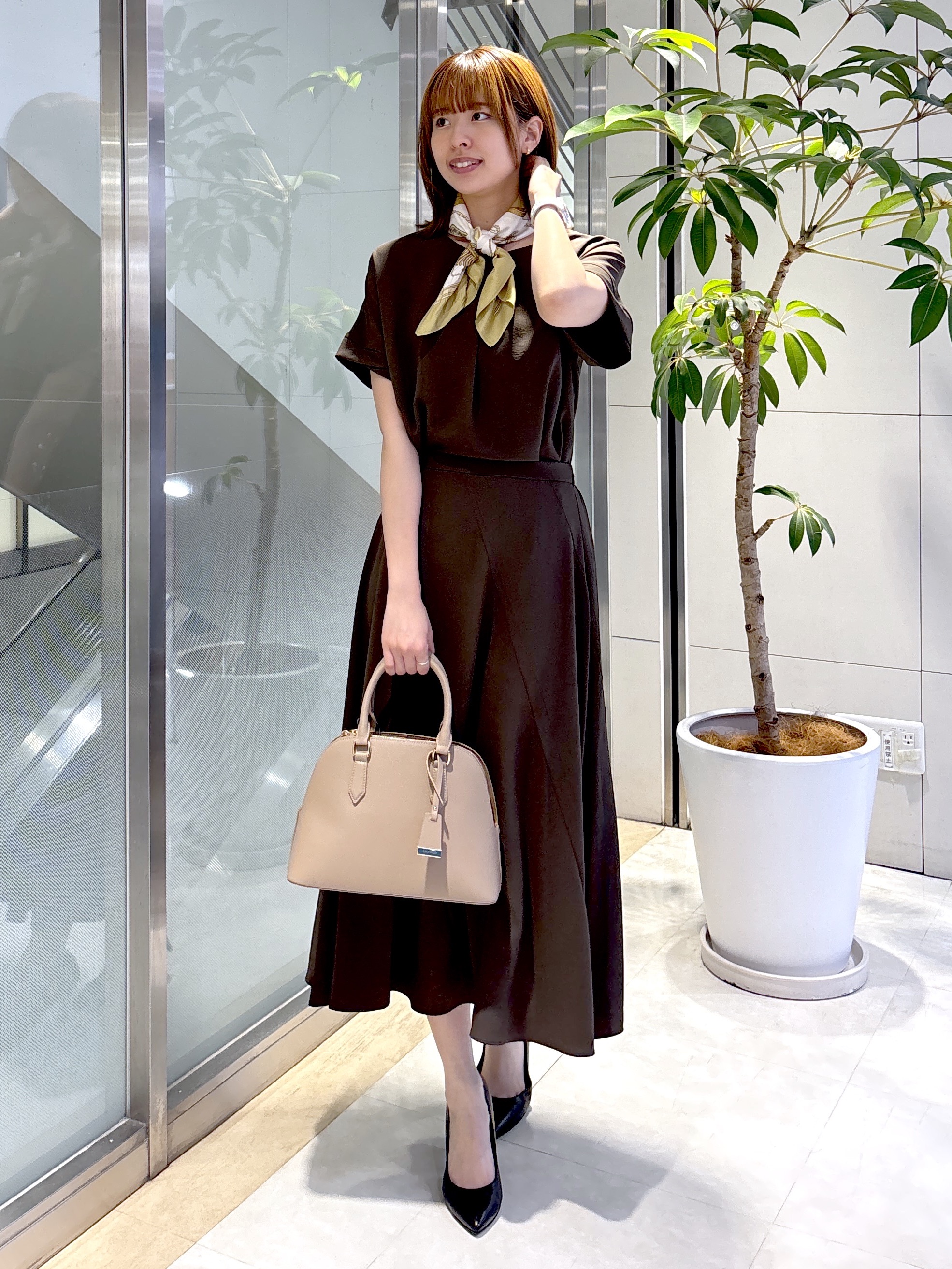 yukaさんの「UNTITLED｜【セットアップ可/UVカット/前後2WAY】リラクシーフレンチスリーブブラウス」を使ったコーディネート