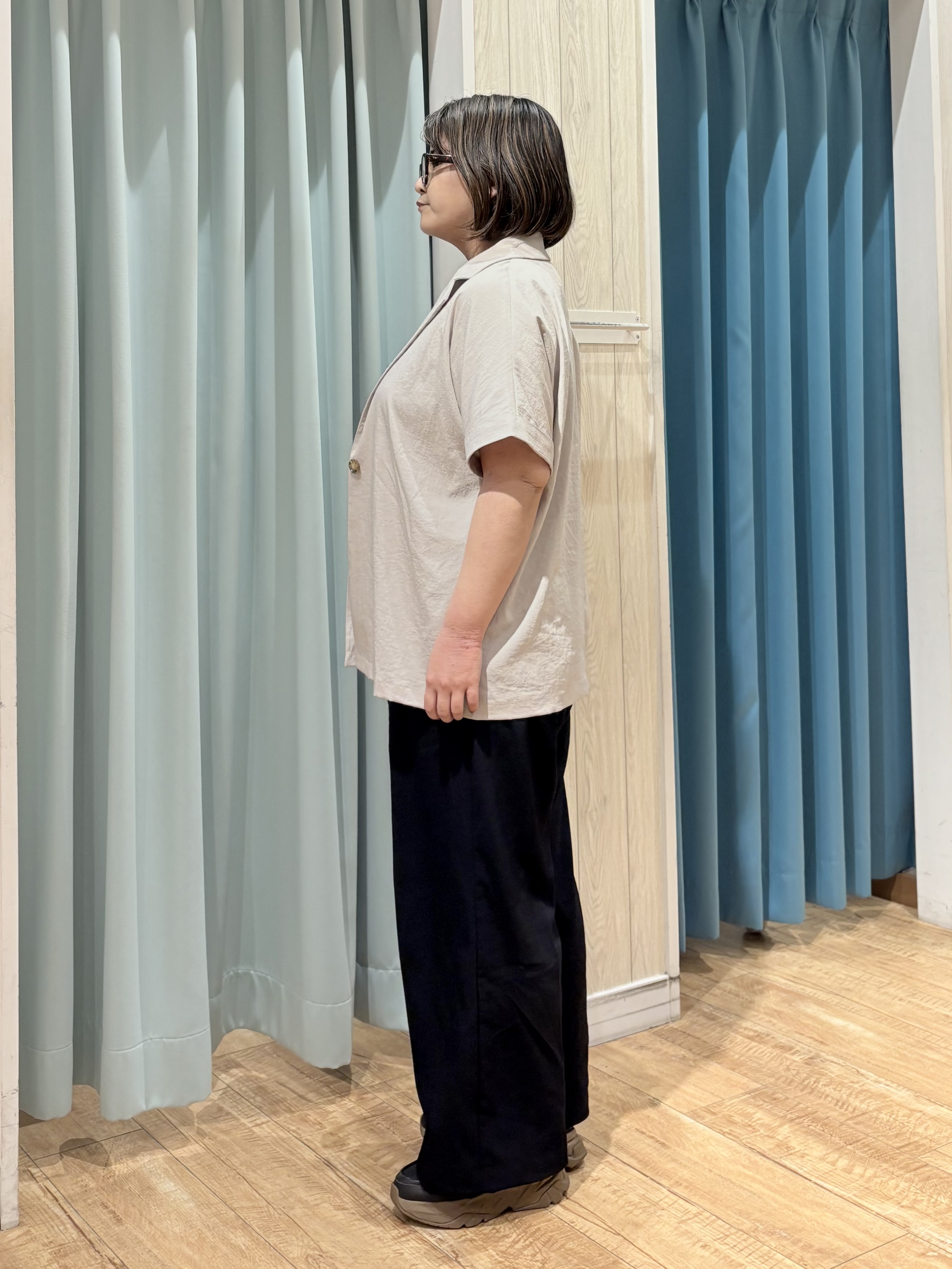 砂糖さんの「SHOO･LA･RUE｜【高レビュー/洗濯機可/セットアップ可】軽凛(かろりん) 半袖ジャケット」を使ったコーディネート