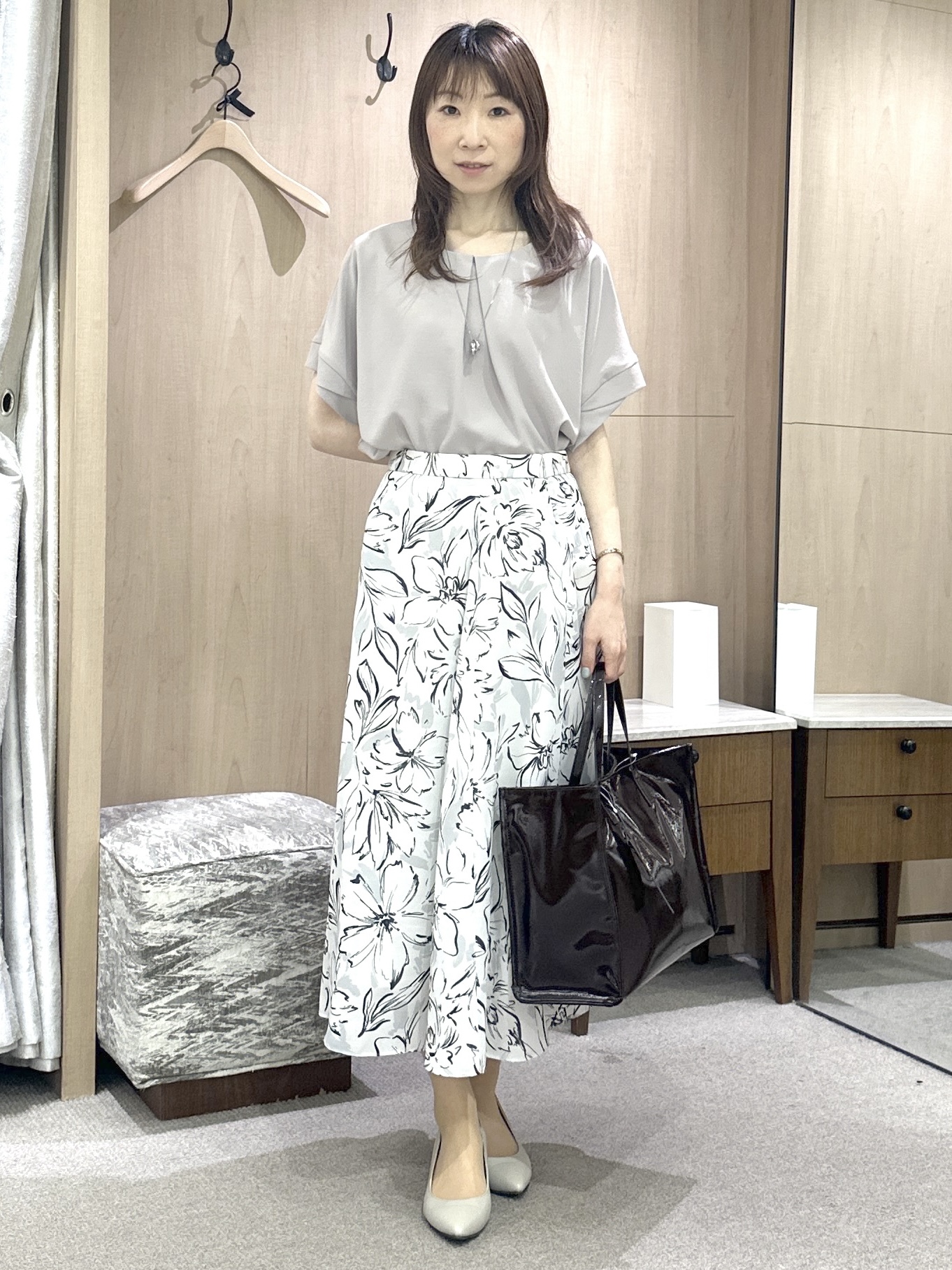 Miwaさんの「UNTITLED｜【セットアップ可/UVカット/前後2WAY】リラクシーフレンチスリーブブラウス」を使ったコーディネート